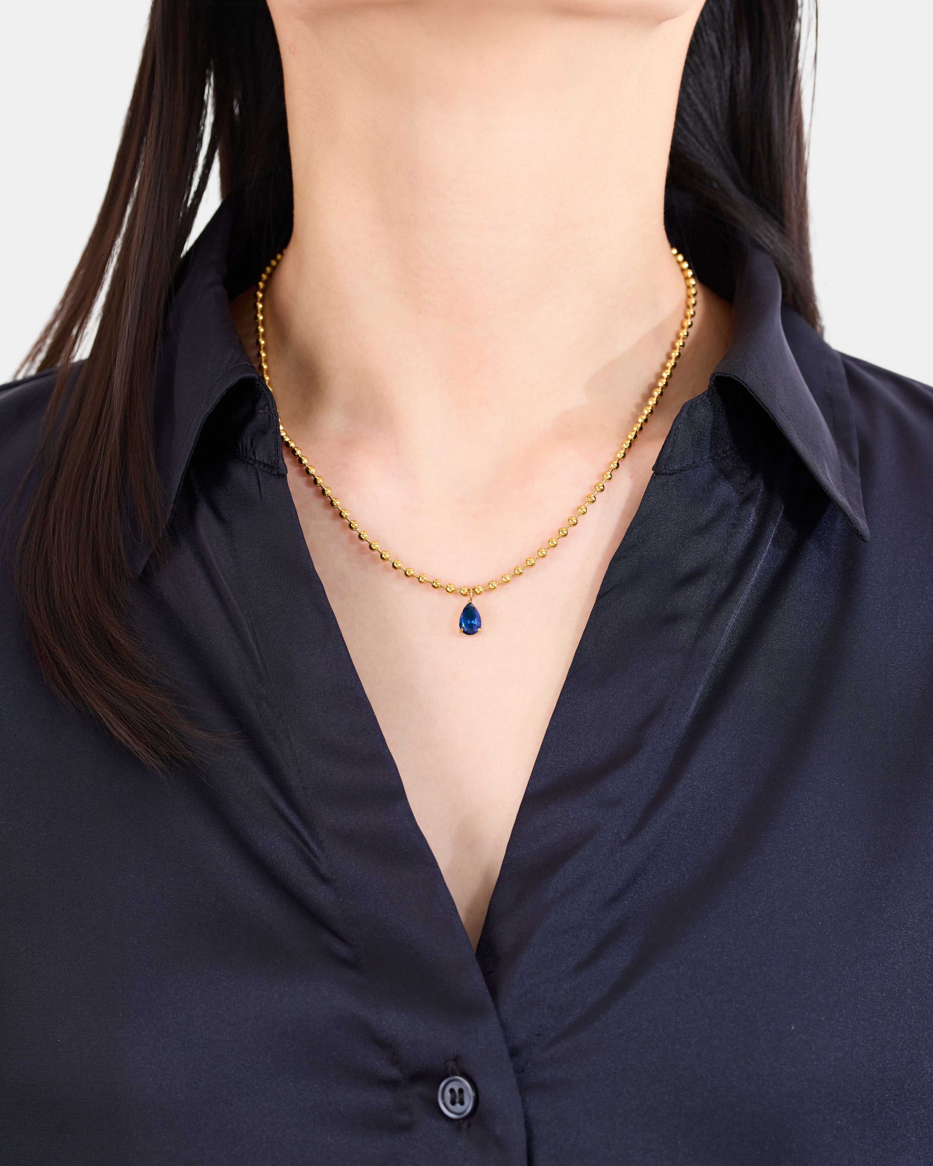 ブルービーズドロップネックレス