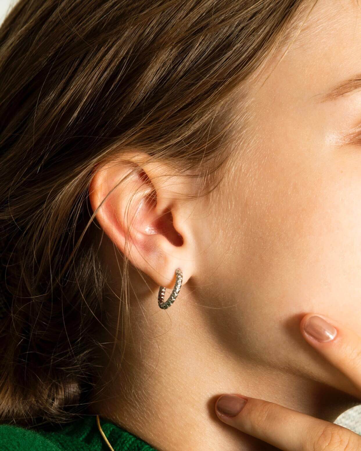 Crushed hoop earrings - Silver