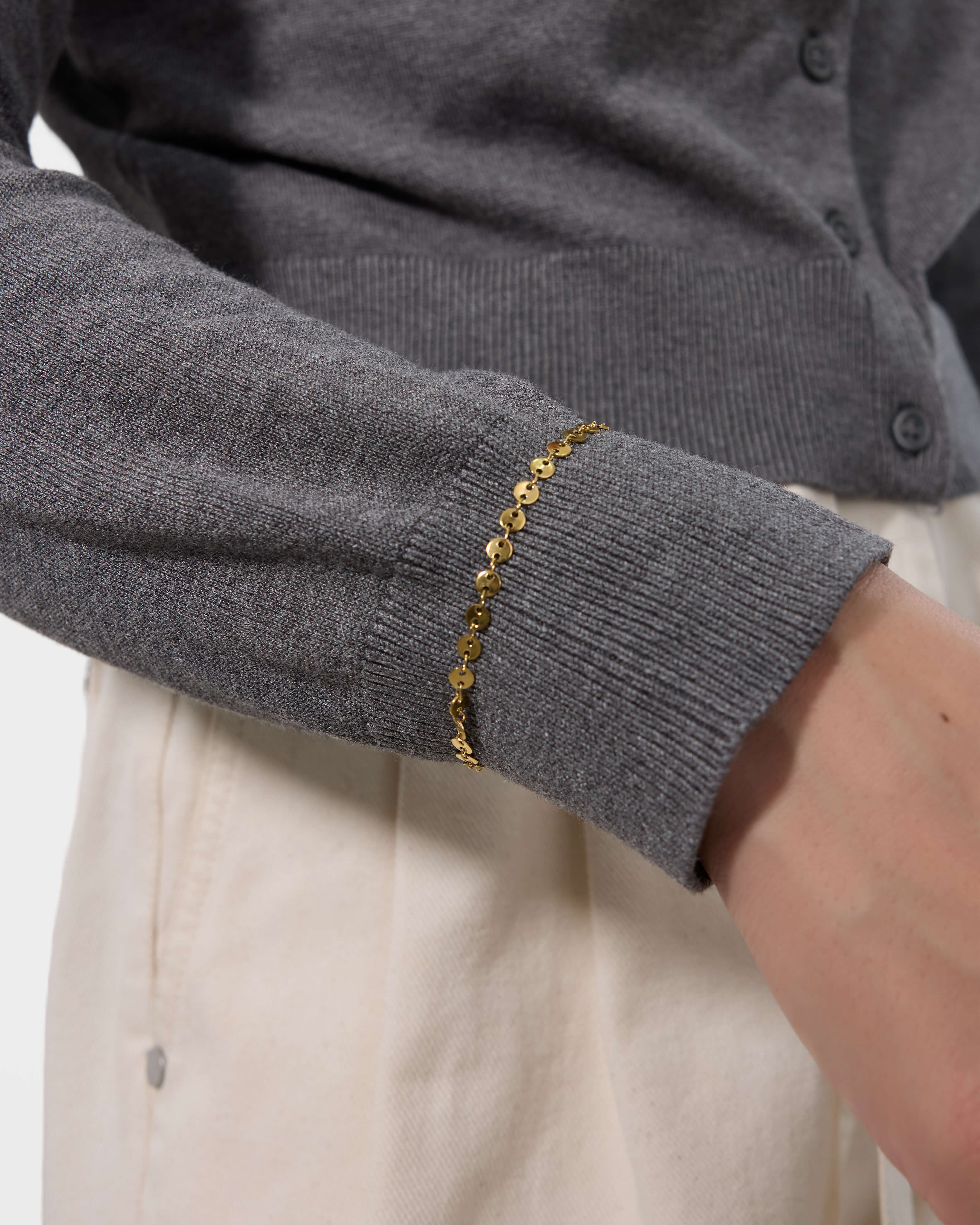 Dainty Disc Bracelet