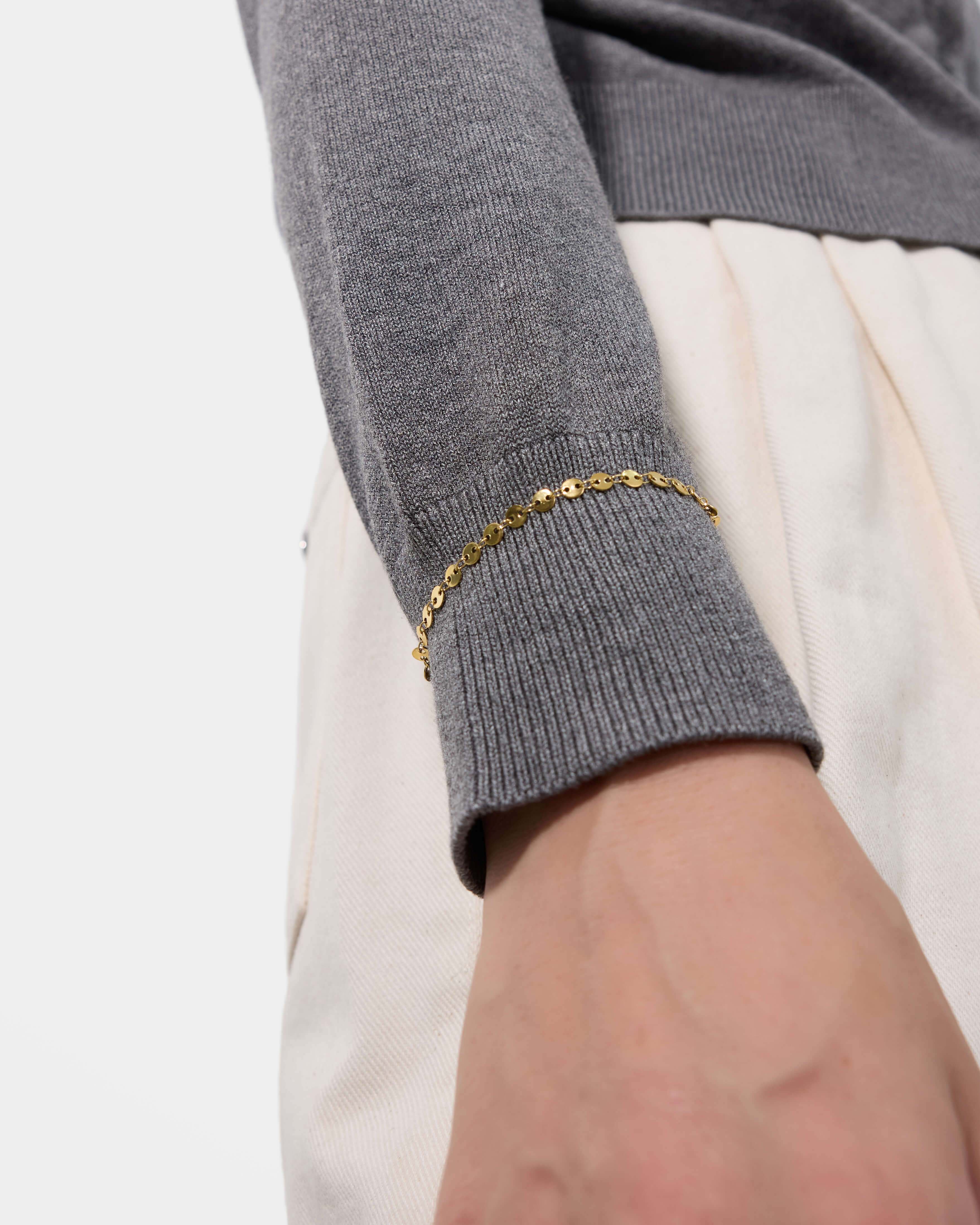 Dainty Disc Bracelet