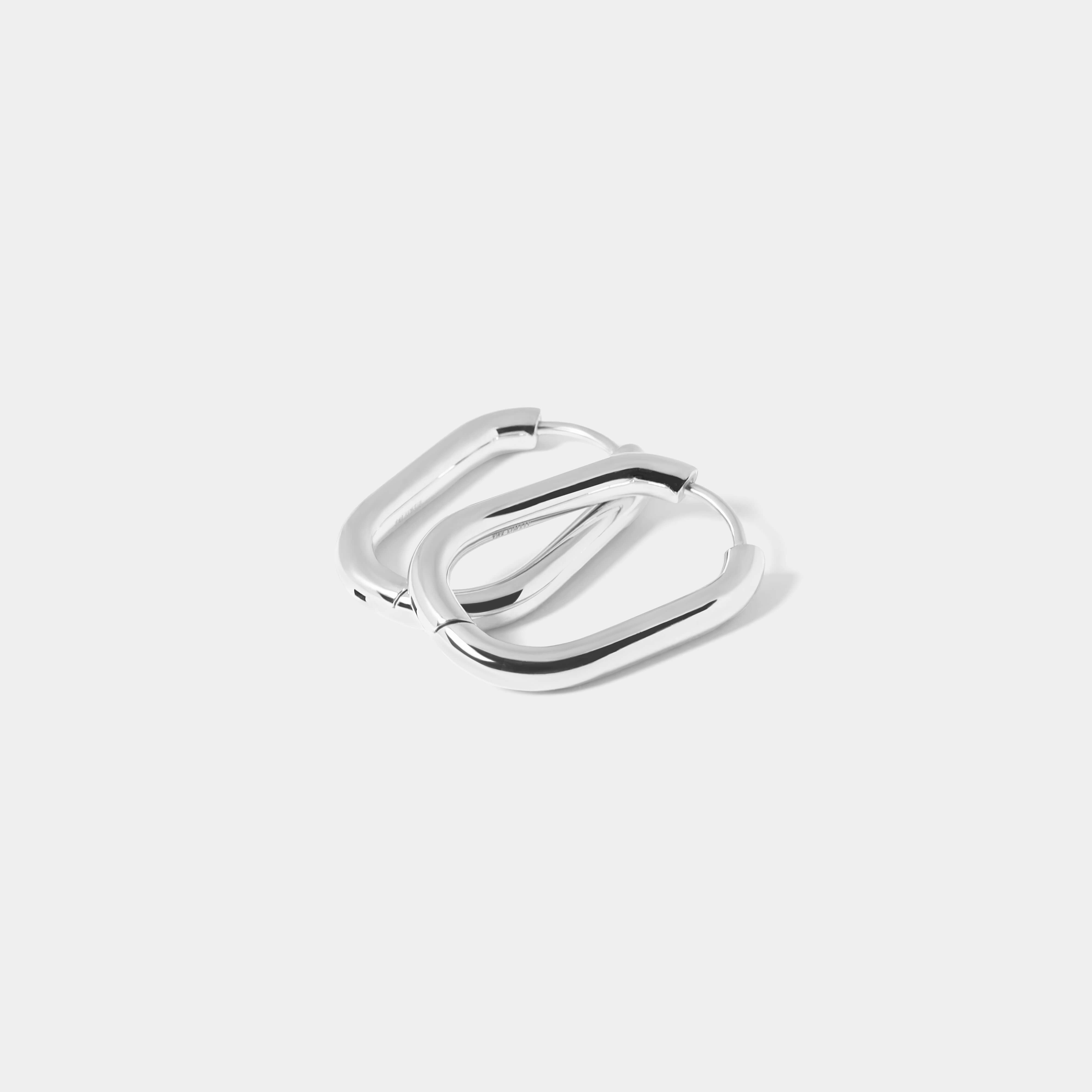 ロックピアス