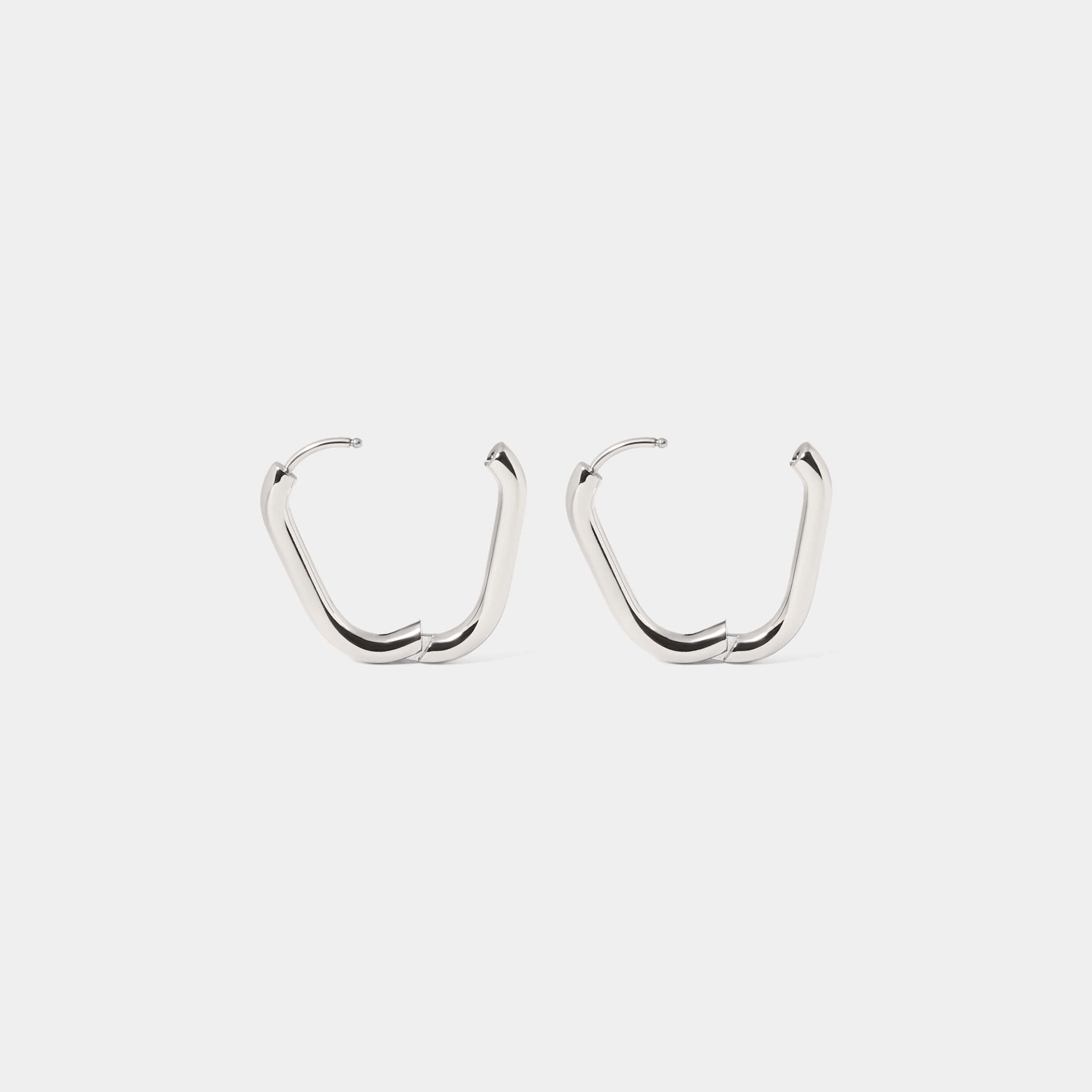 ロックピアス
