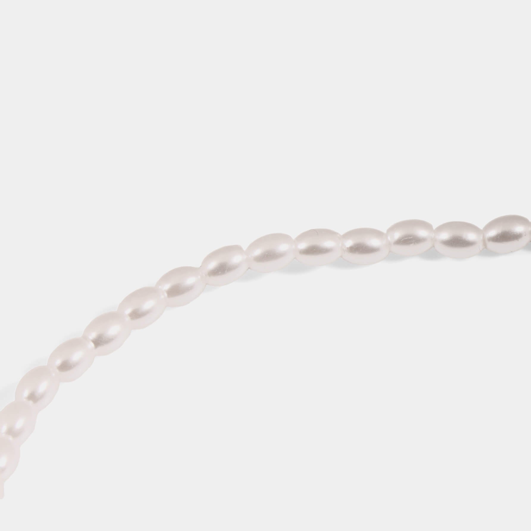 pearlescent chain bracelet