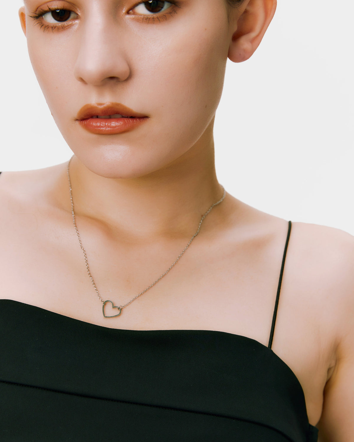 Simple Heart Necklace - Silver