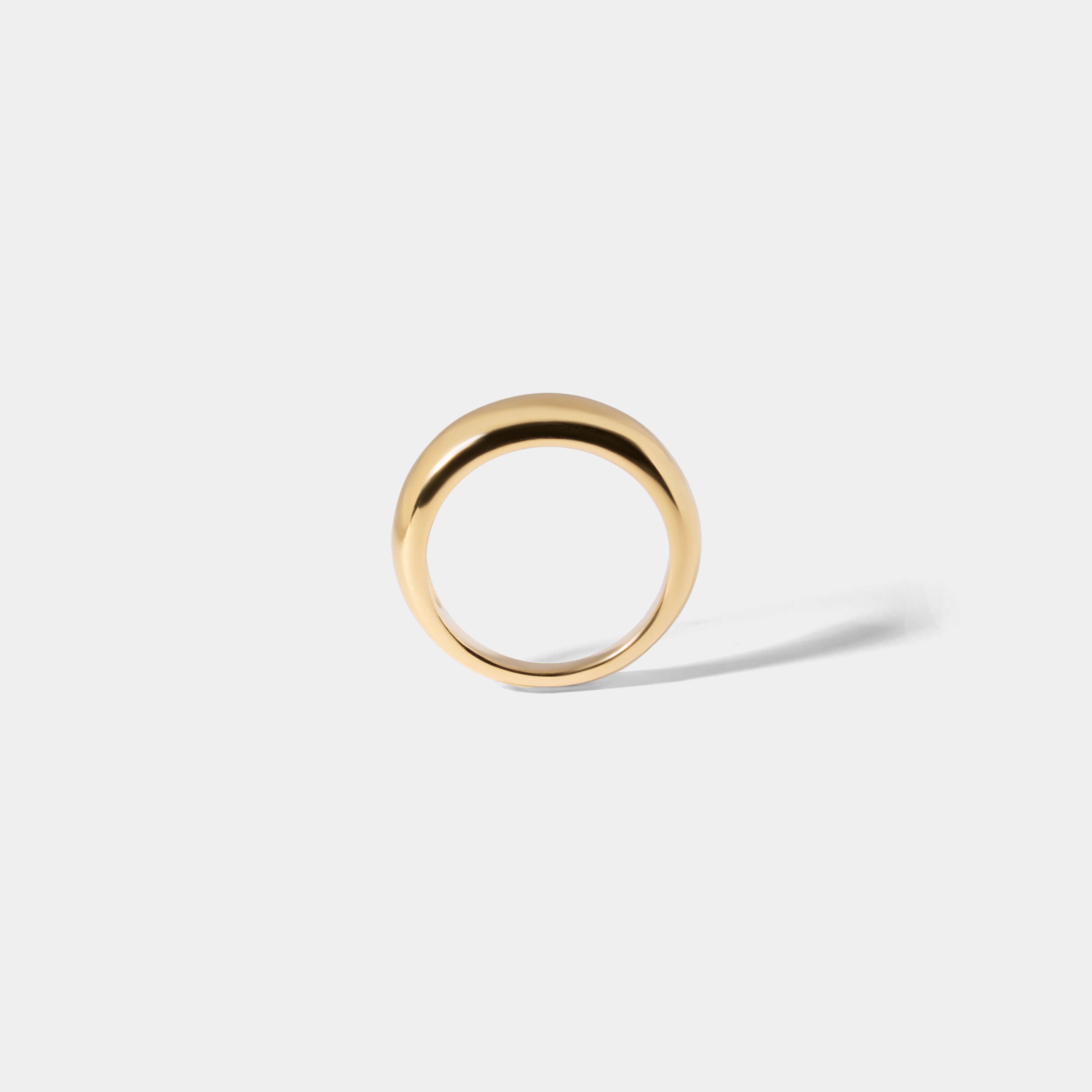 Simple round ring