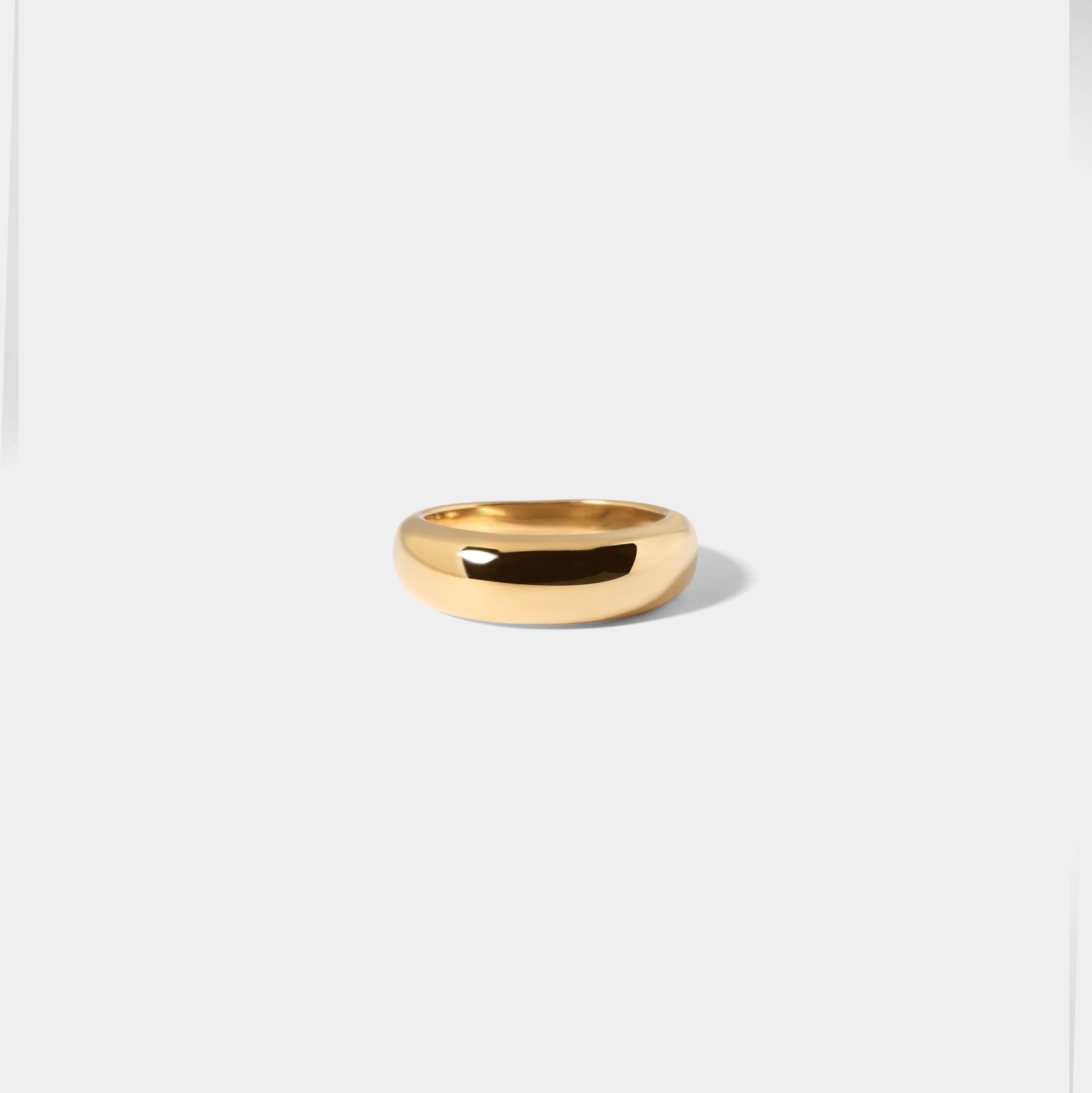 Simple round ring