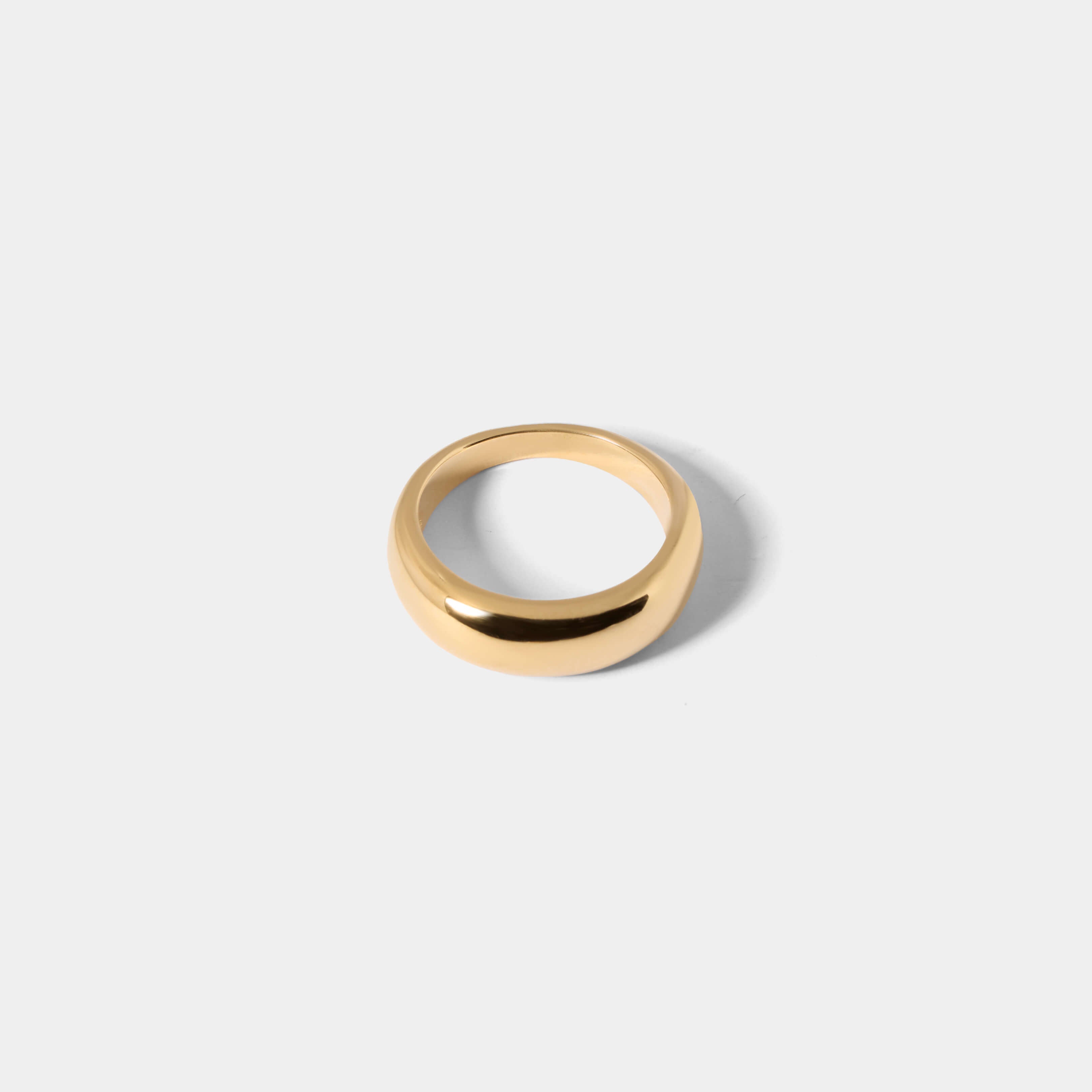 Simple round ring