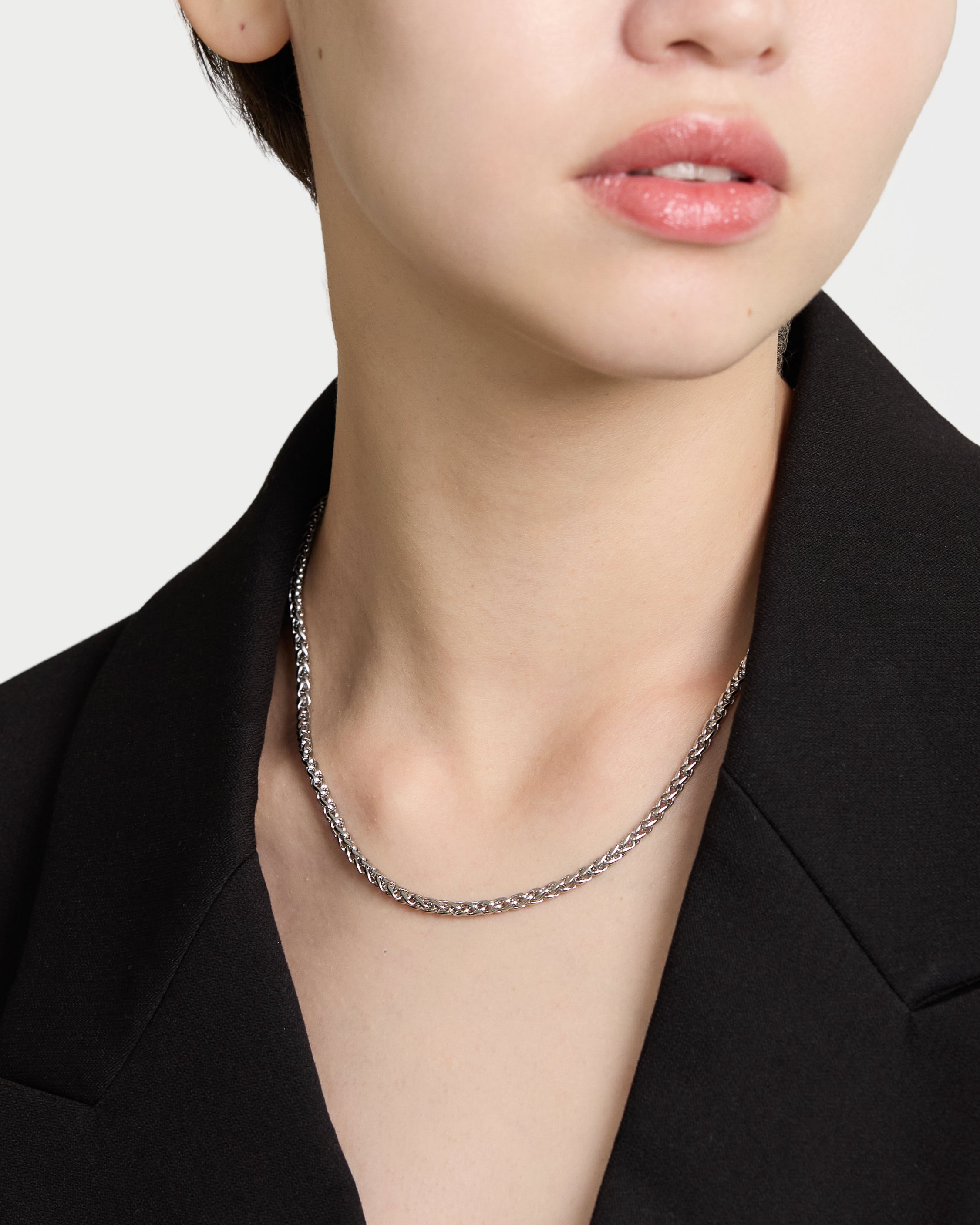 spike chain necklace