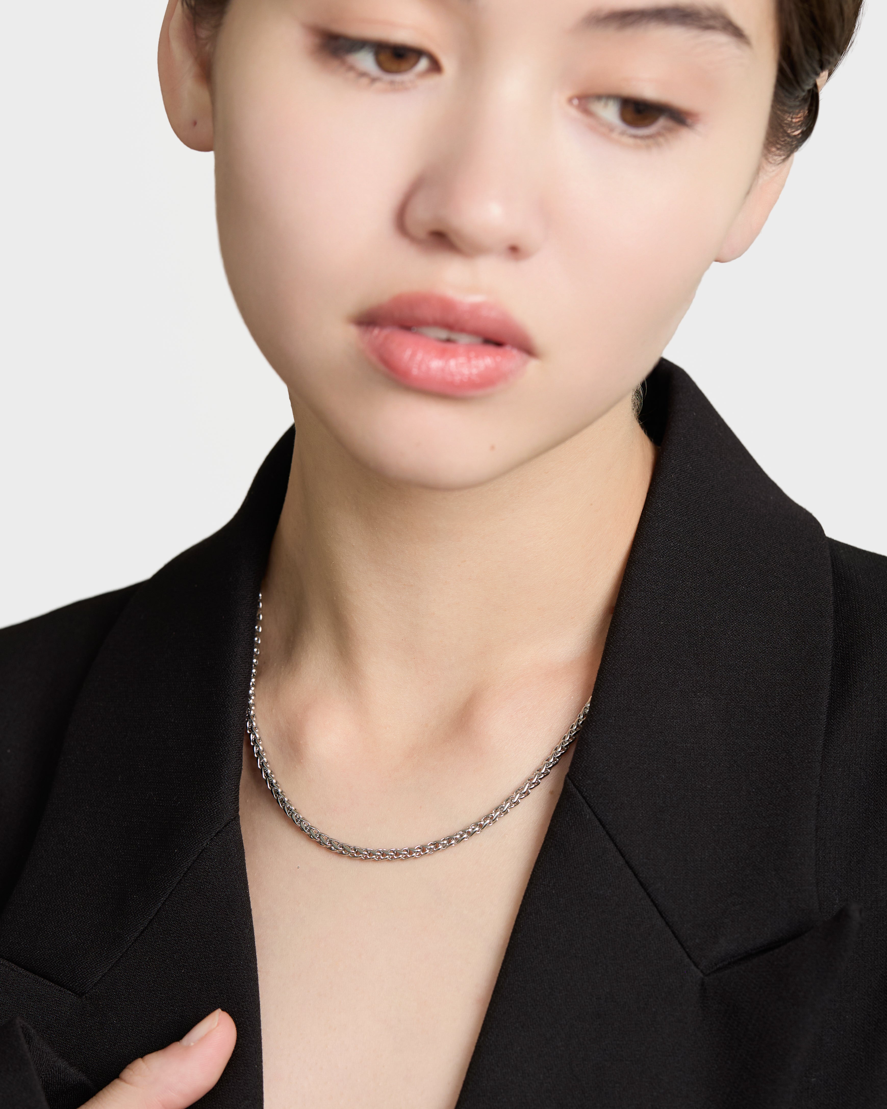 spike chain necklace