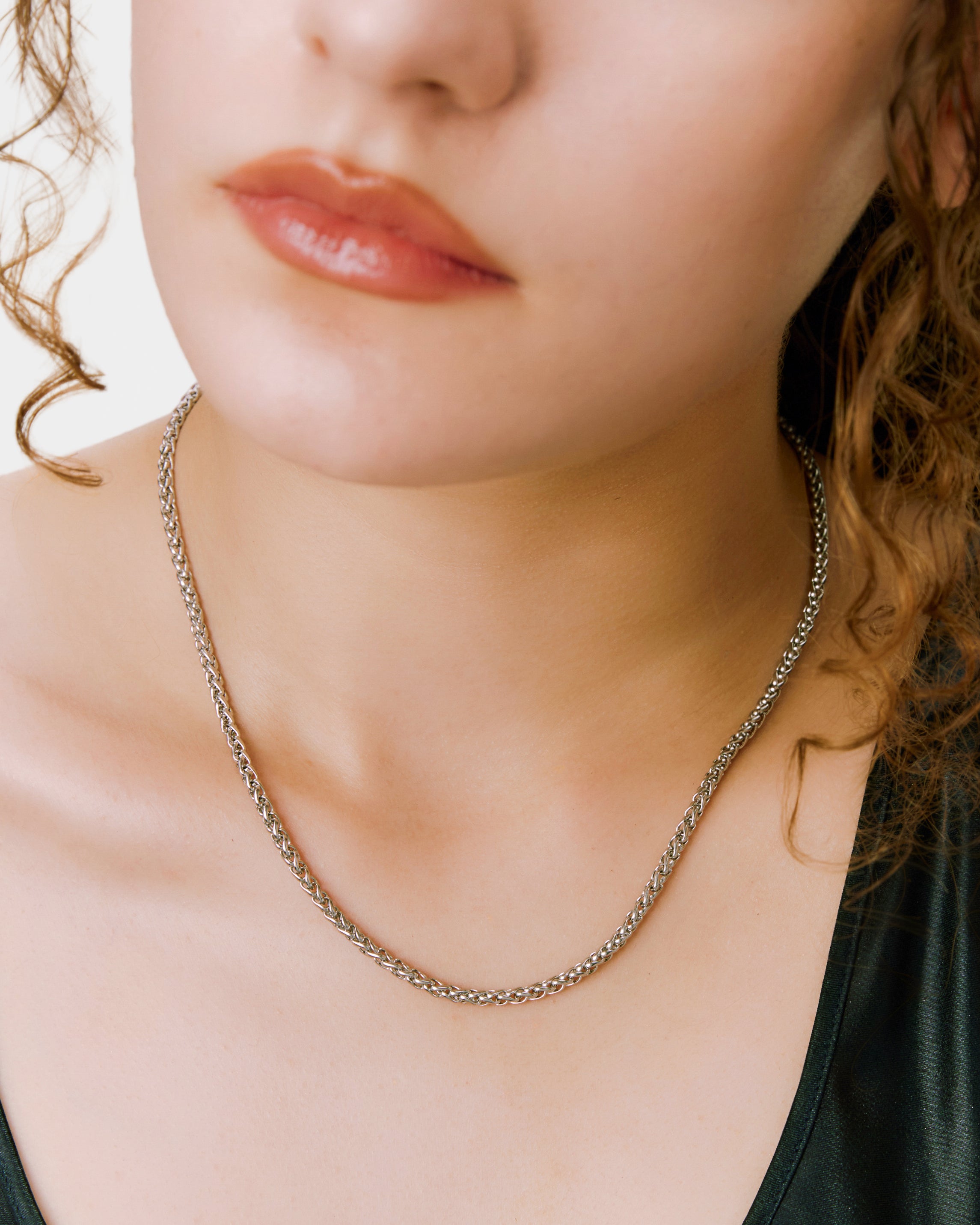 spike chain necklace