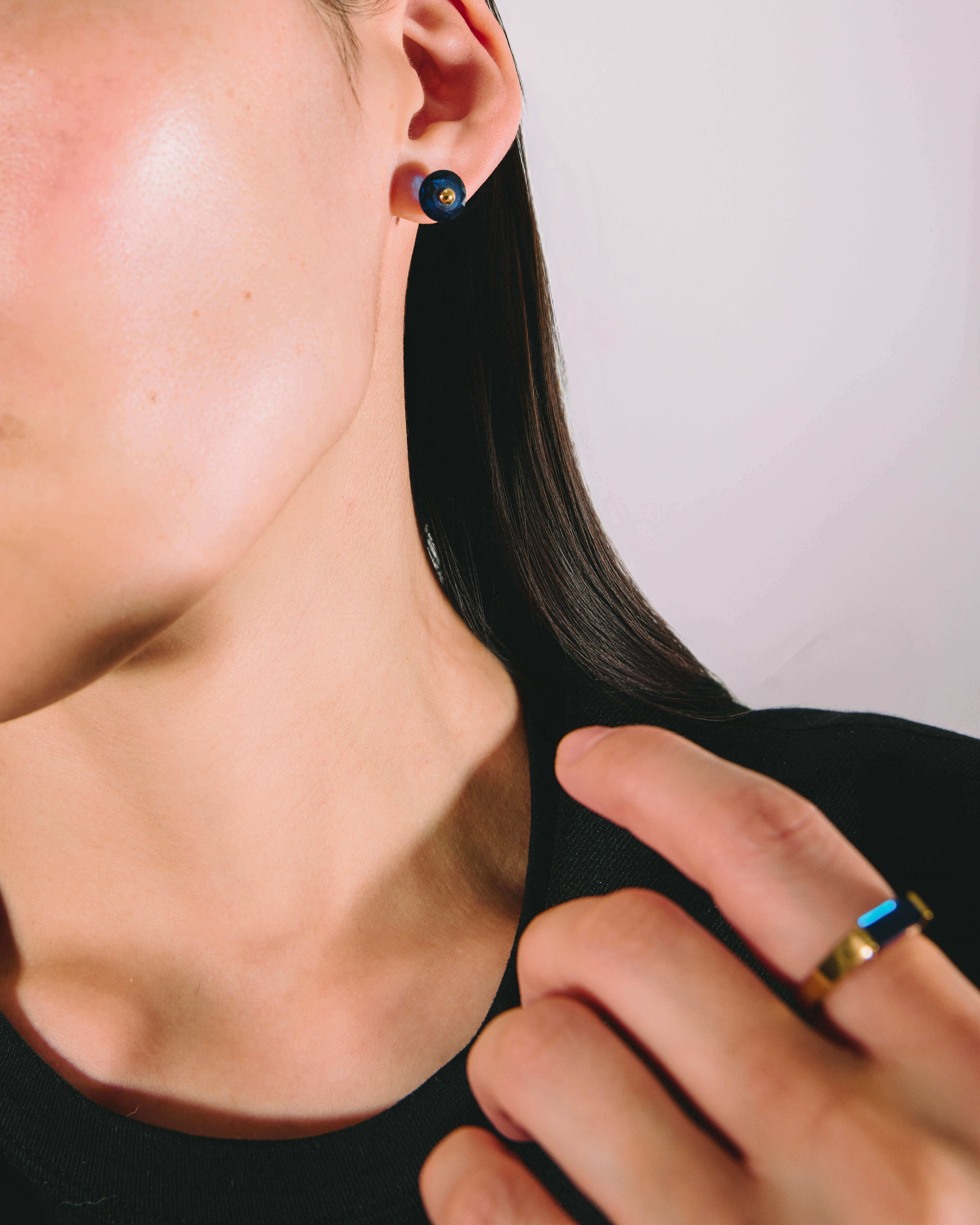 ストーンスタッドピアス