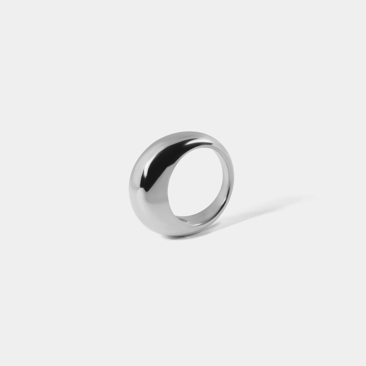 Stout Round Ring - Silver