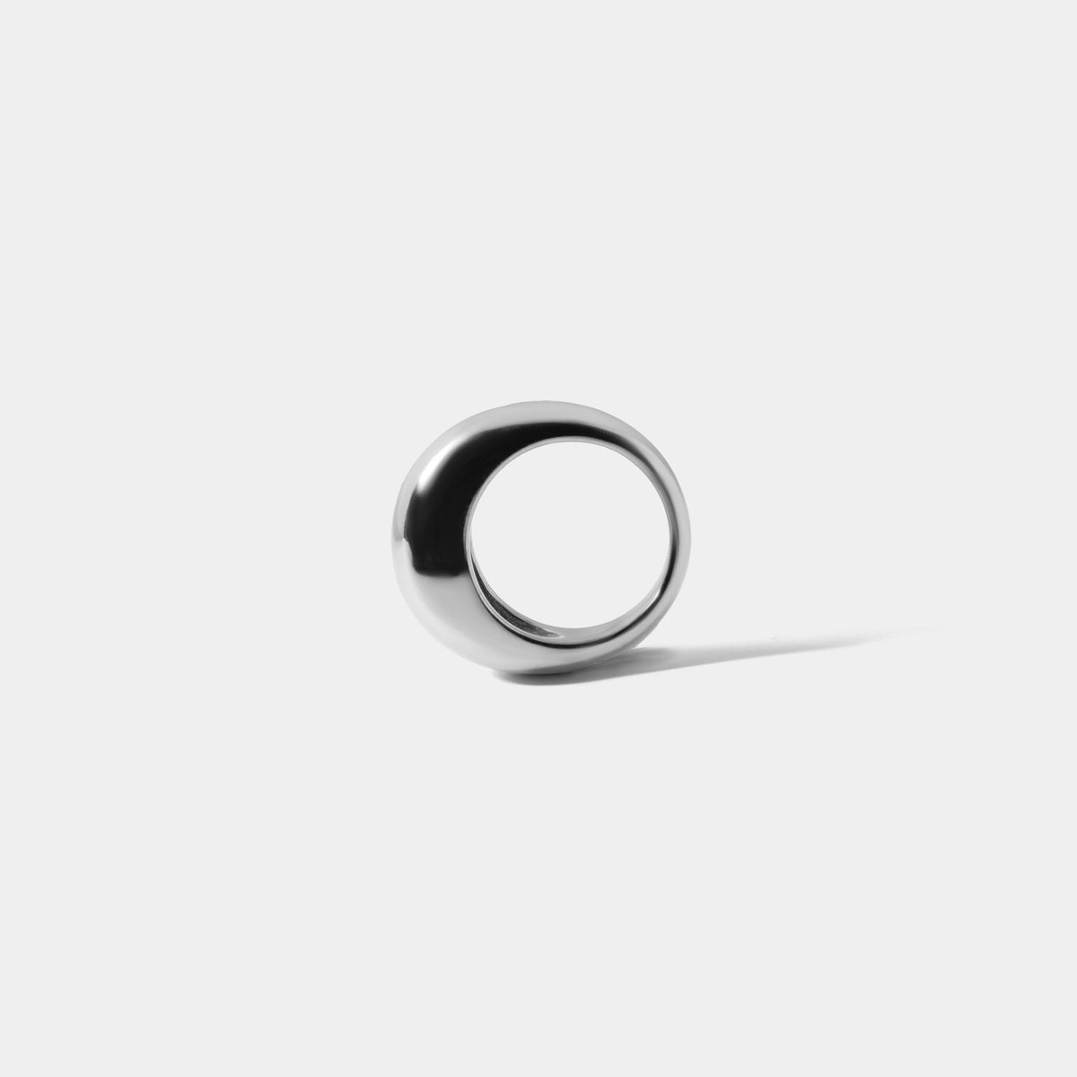 Stout Round Ring - Silver