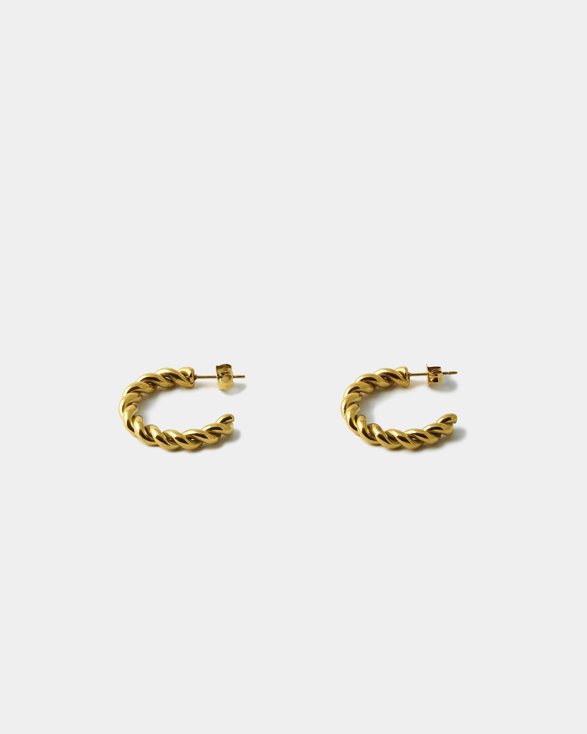 Twisted Curve Earrings Gold product image 01