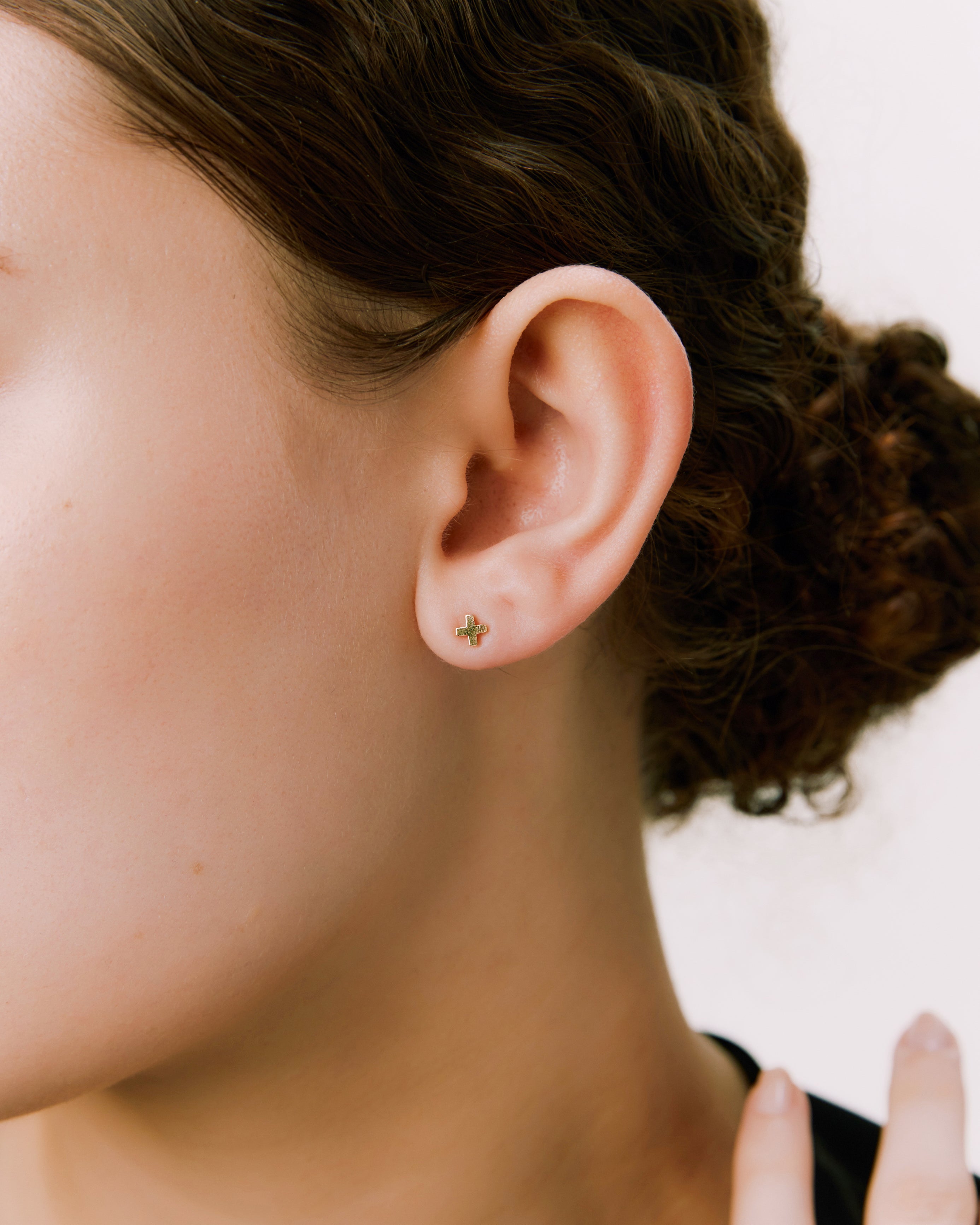 X Plus Piercing