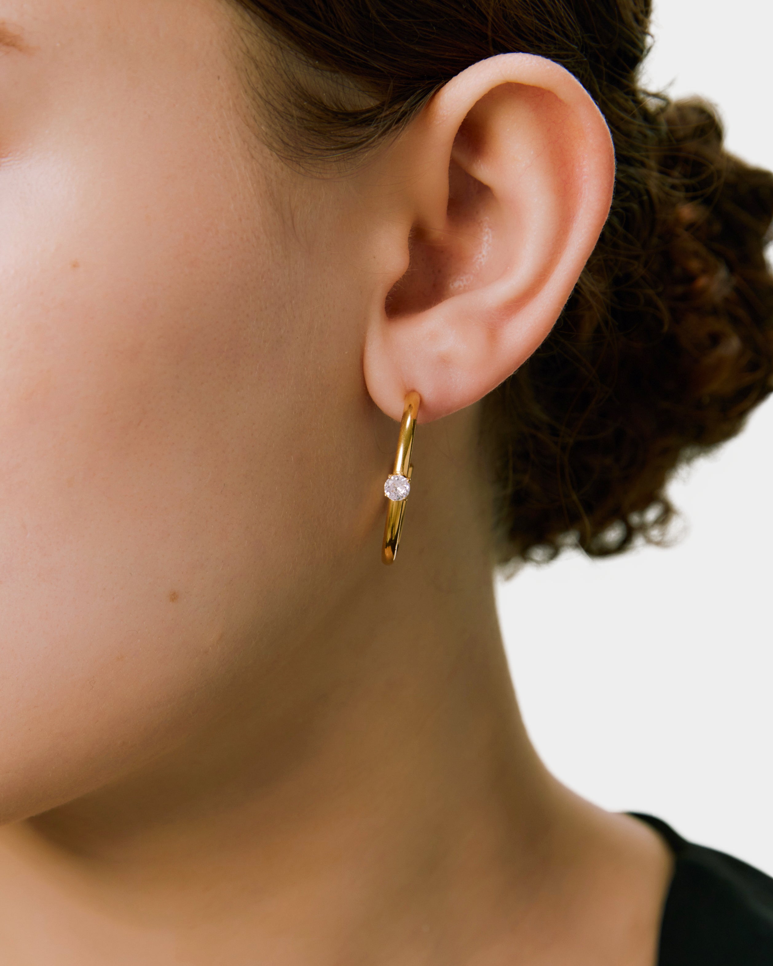 ジルコニアスタッドピアス
