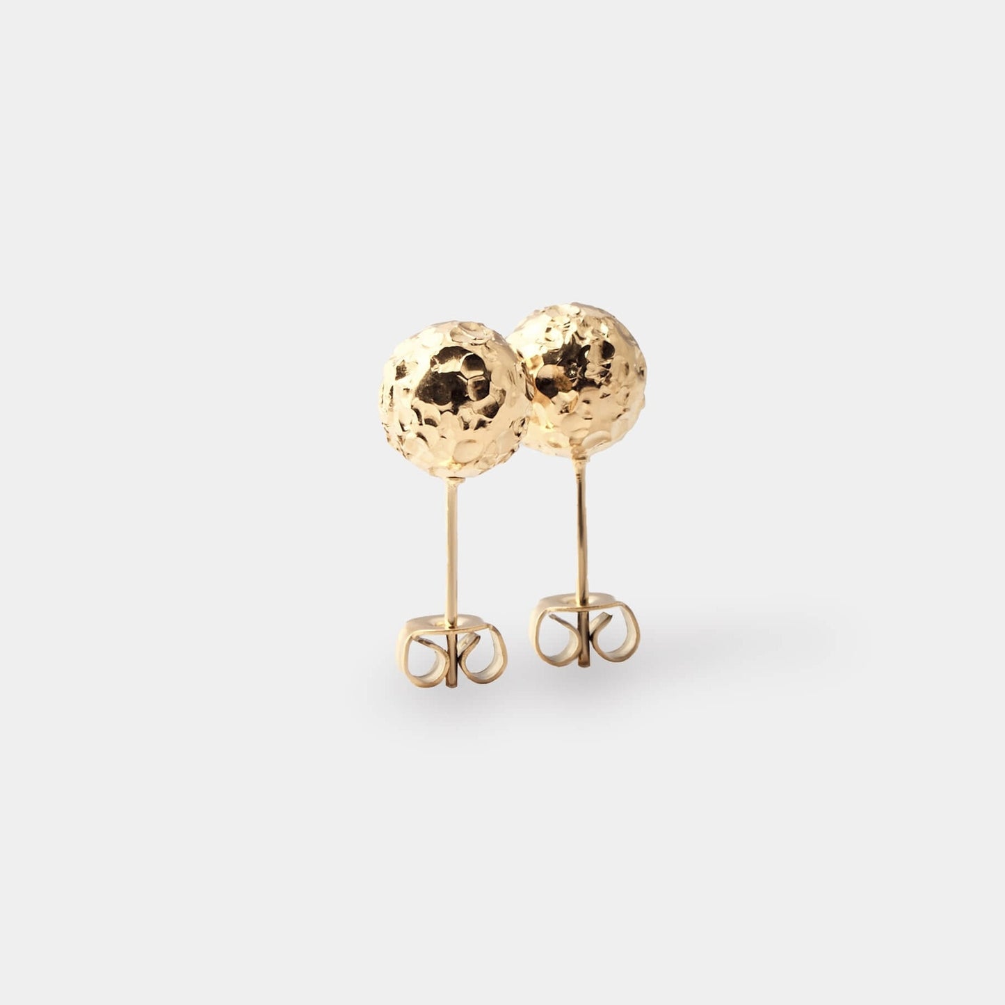 
                  
                    LUMINOUS MOON PIERCE
                  
                
