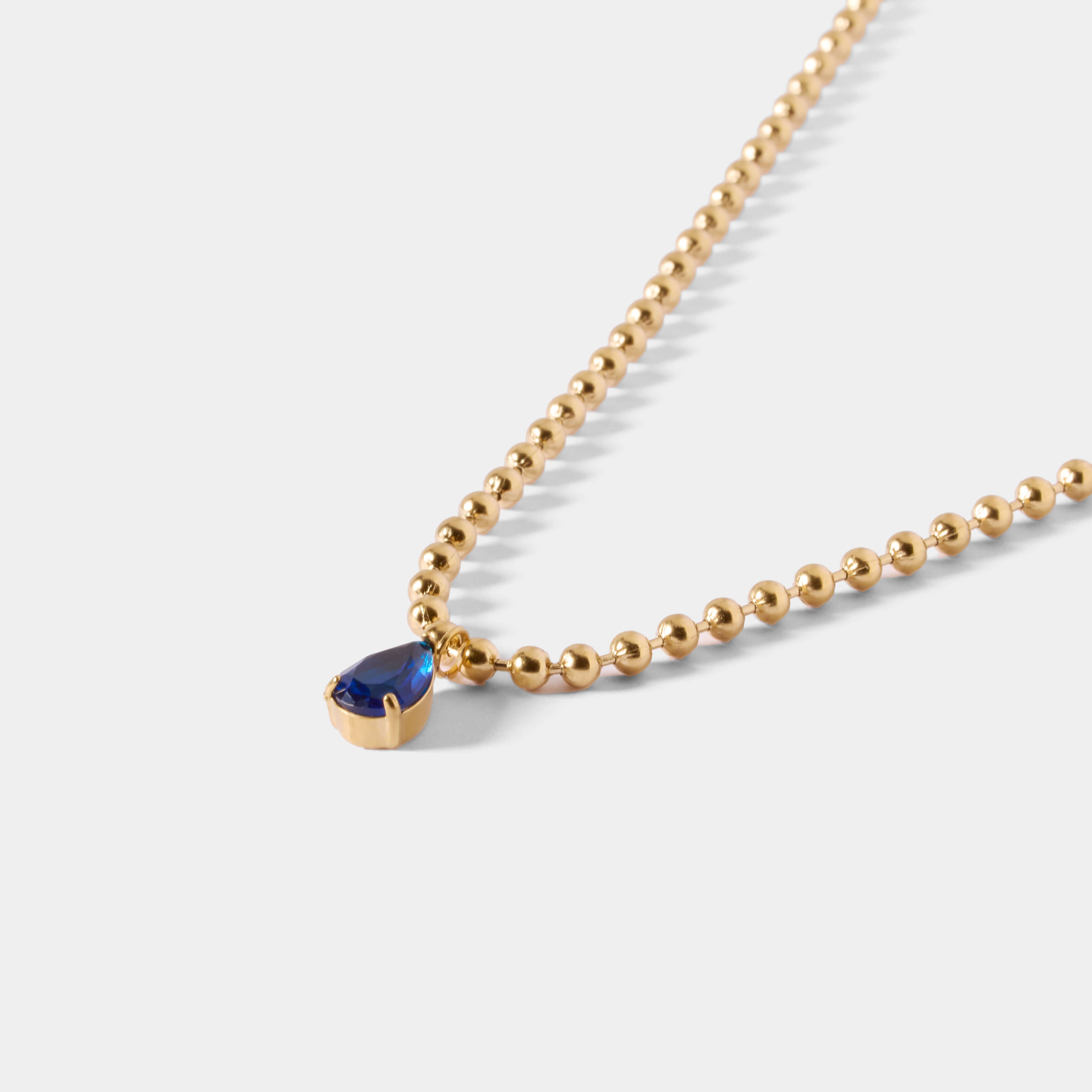 ブルービーズドロップネックレス