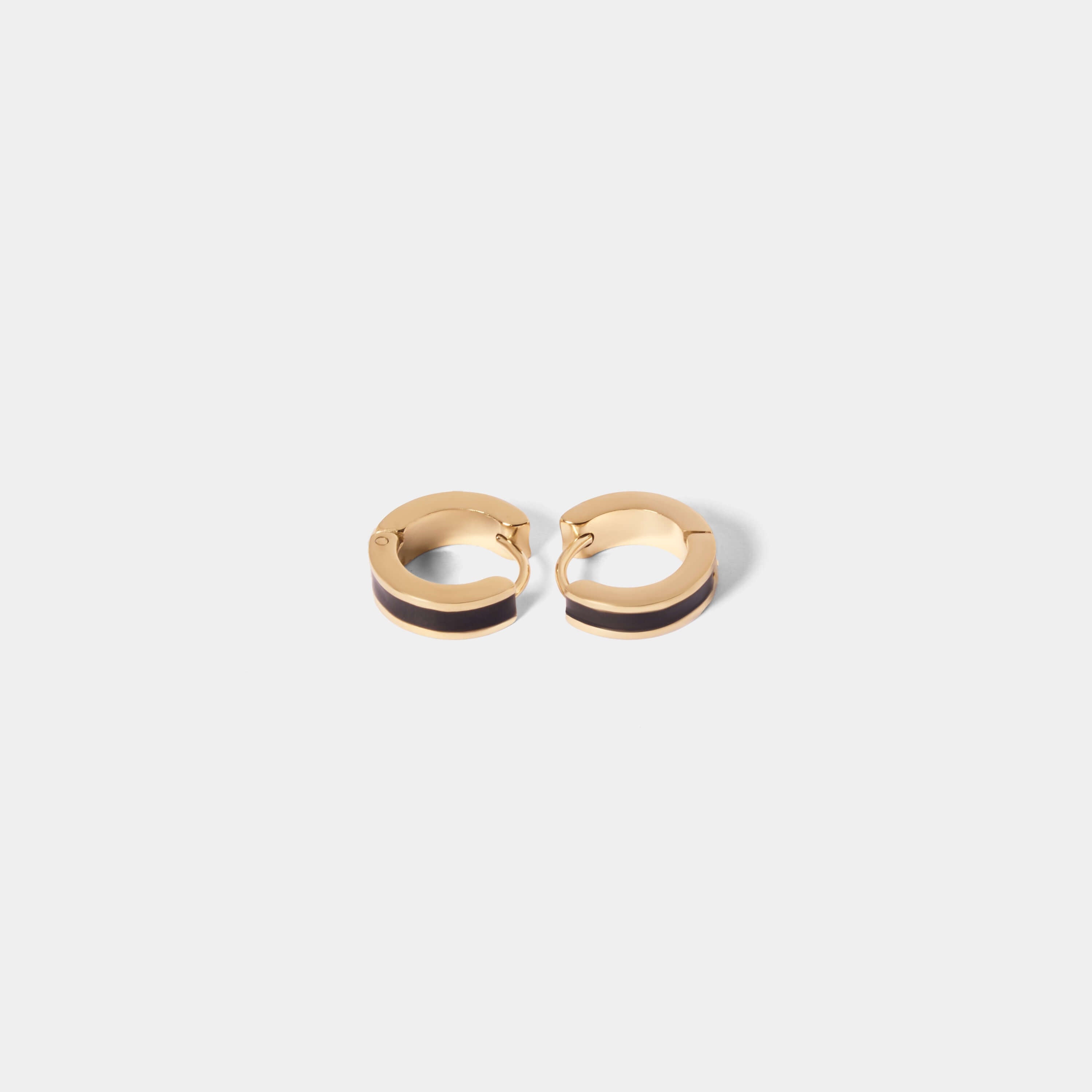 カラーエナメルピアス