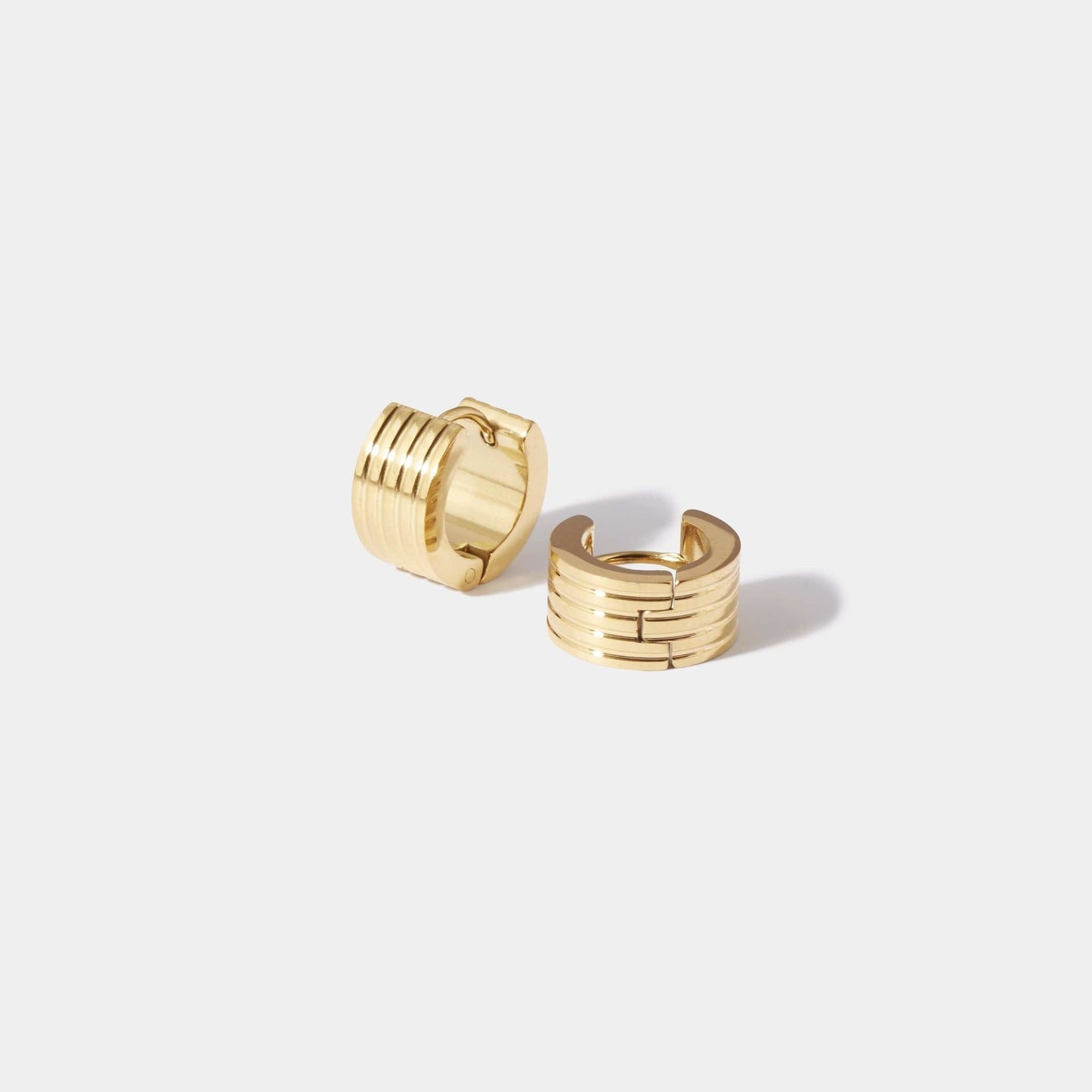 
                  
                    COMPACT HOOP PIERCE - LIMELY
                  
                