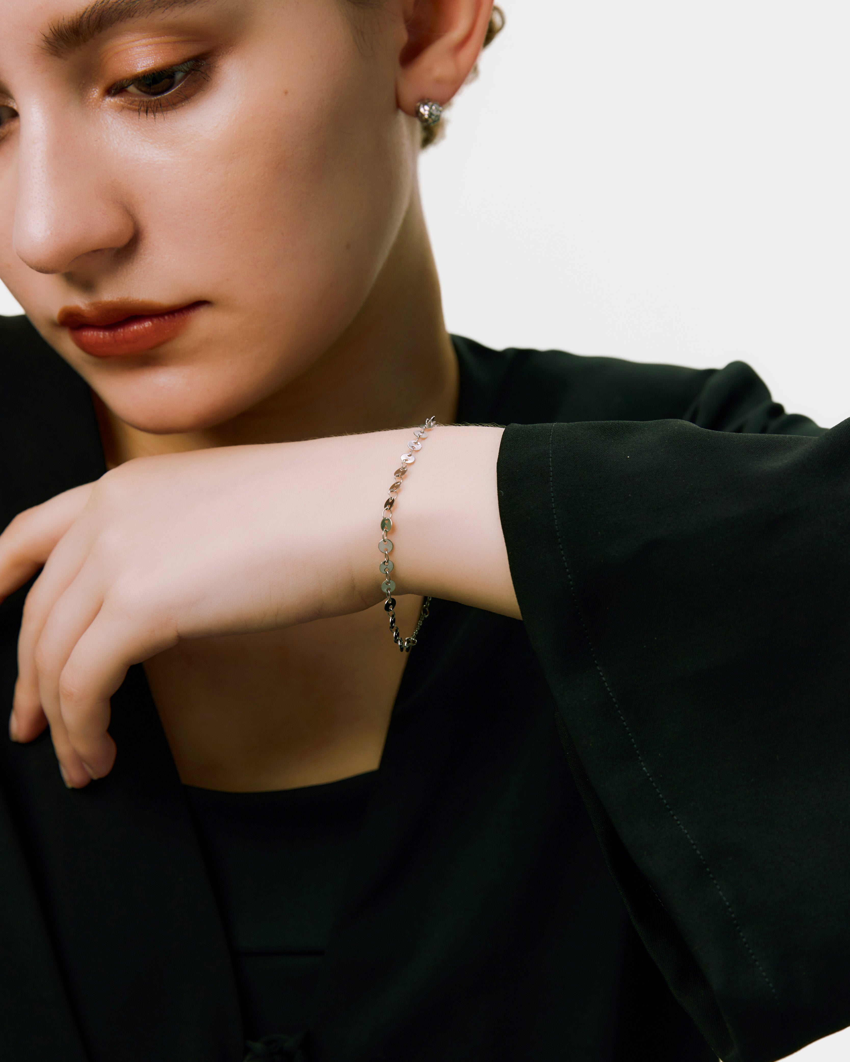 Dainty Disc Bracelet - Silver