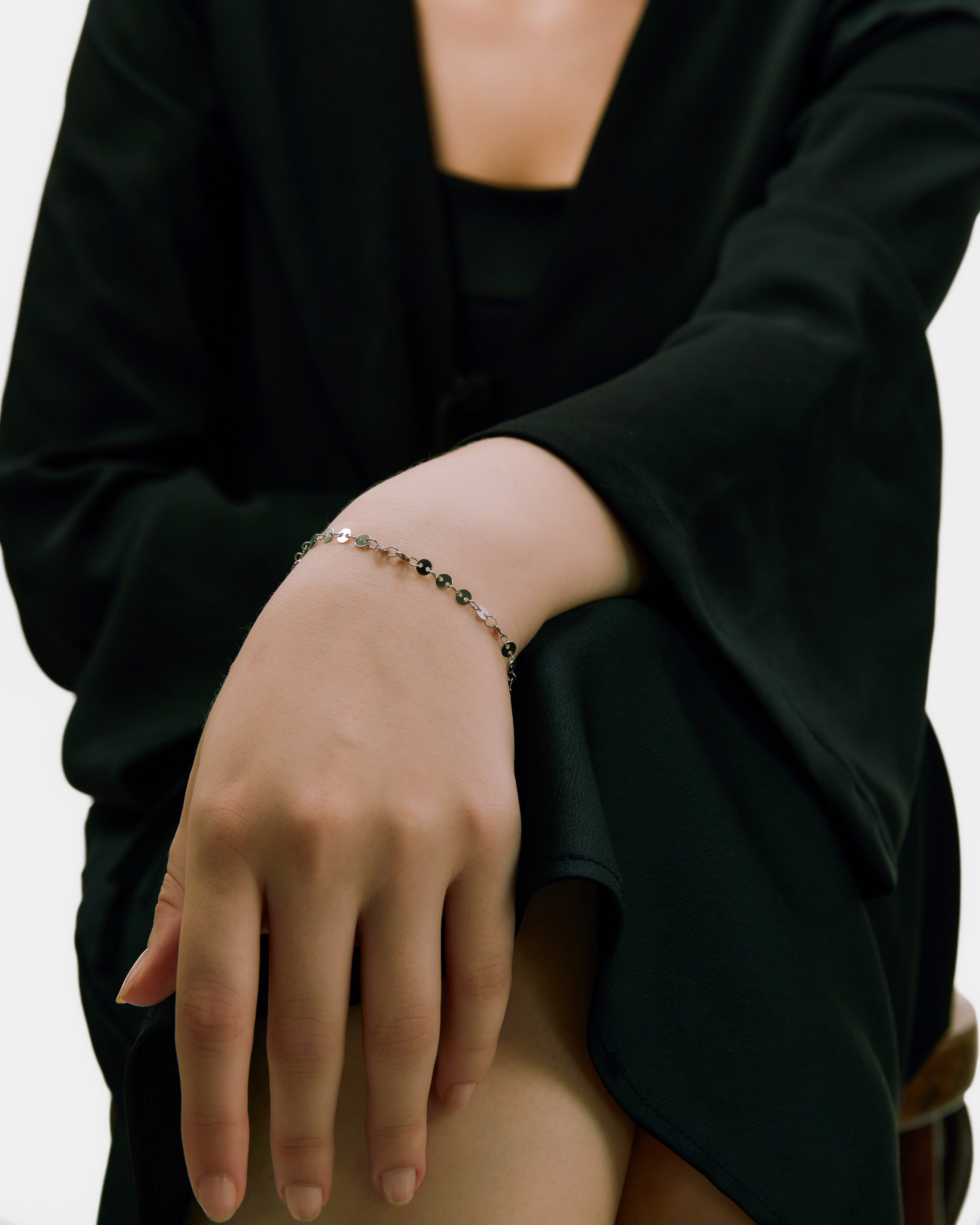 Dainty Disc Bracelet - Silver