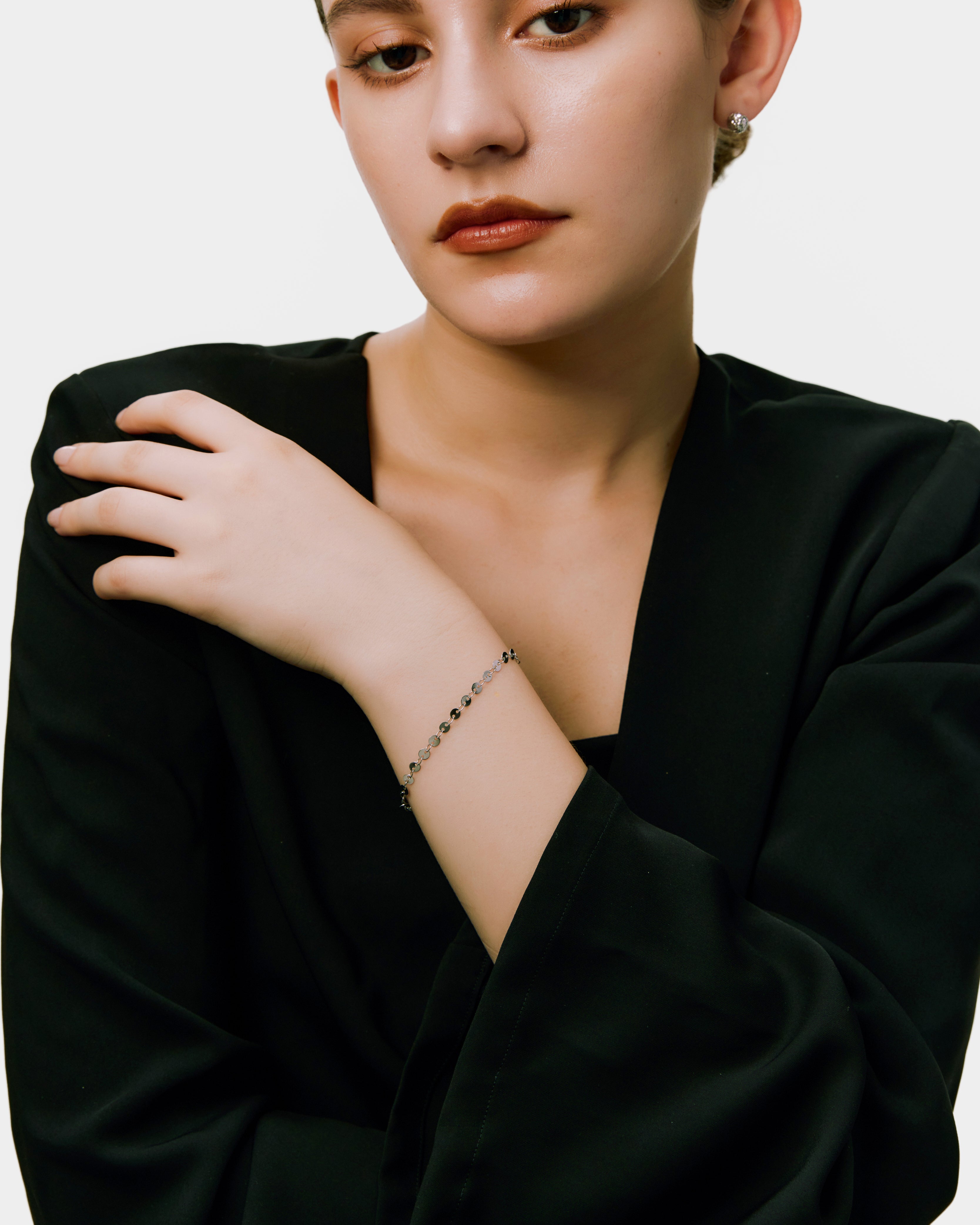 Dainty Disc Bracelet - Silver