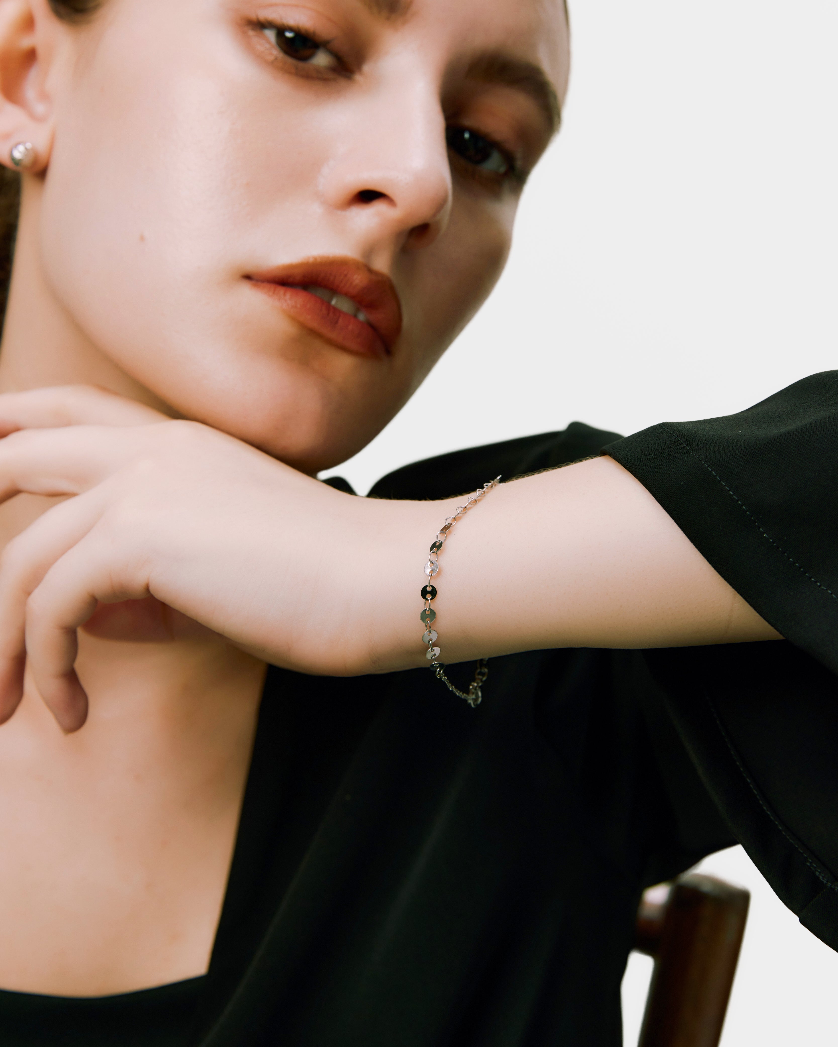 Dainty Disc Bracelet - Silver