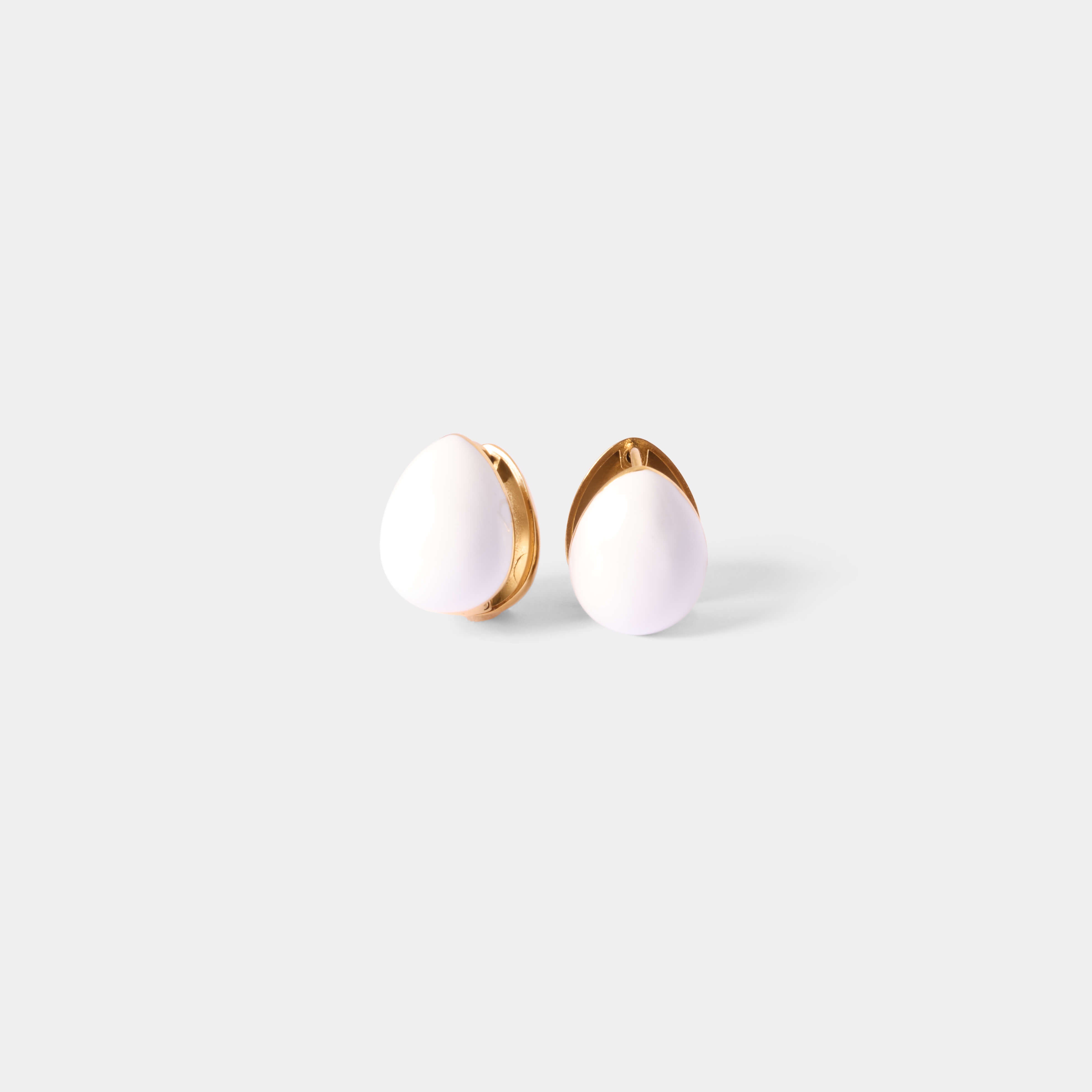 エナメルドロップピアス