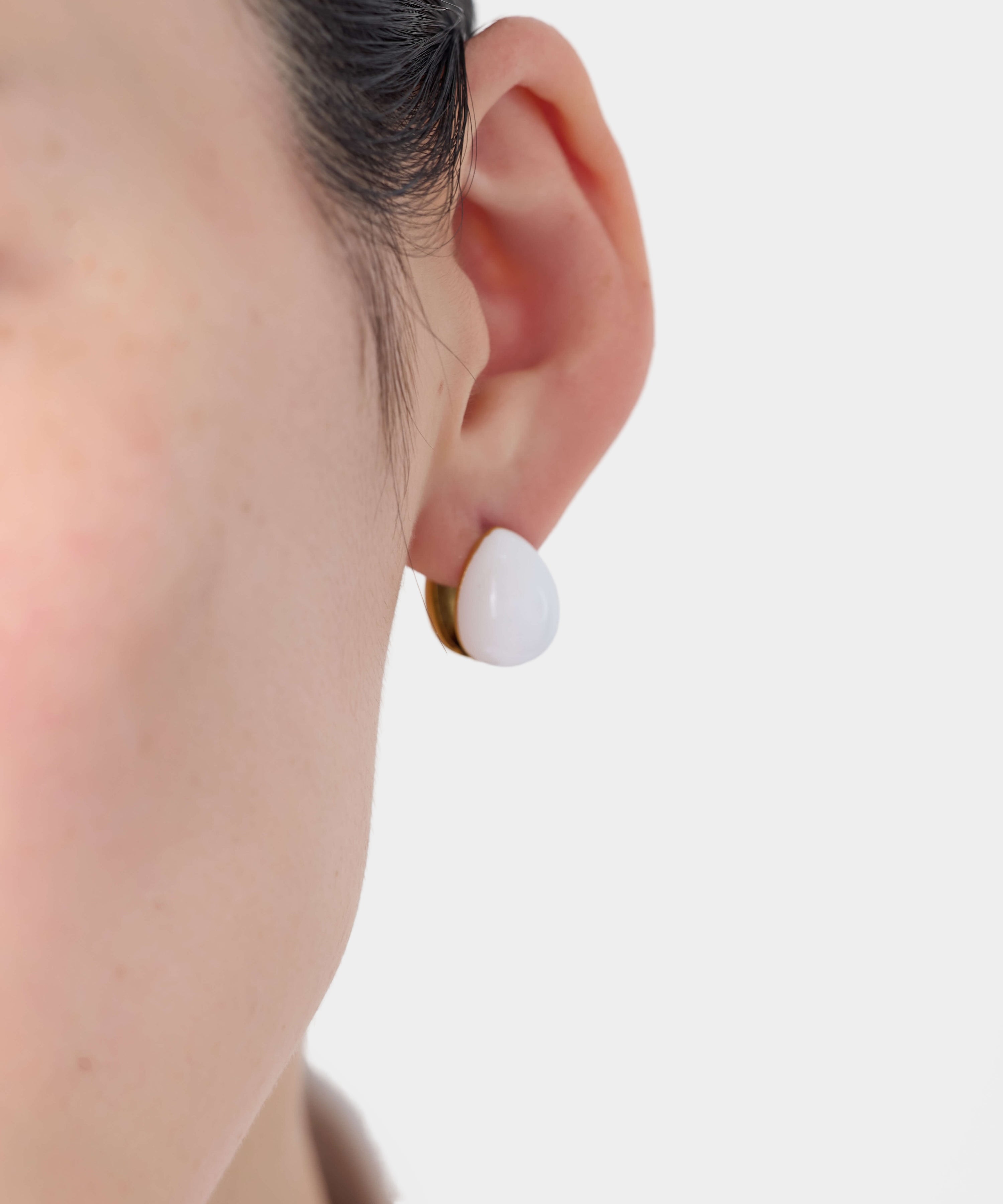 エナメルドロップピアス