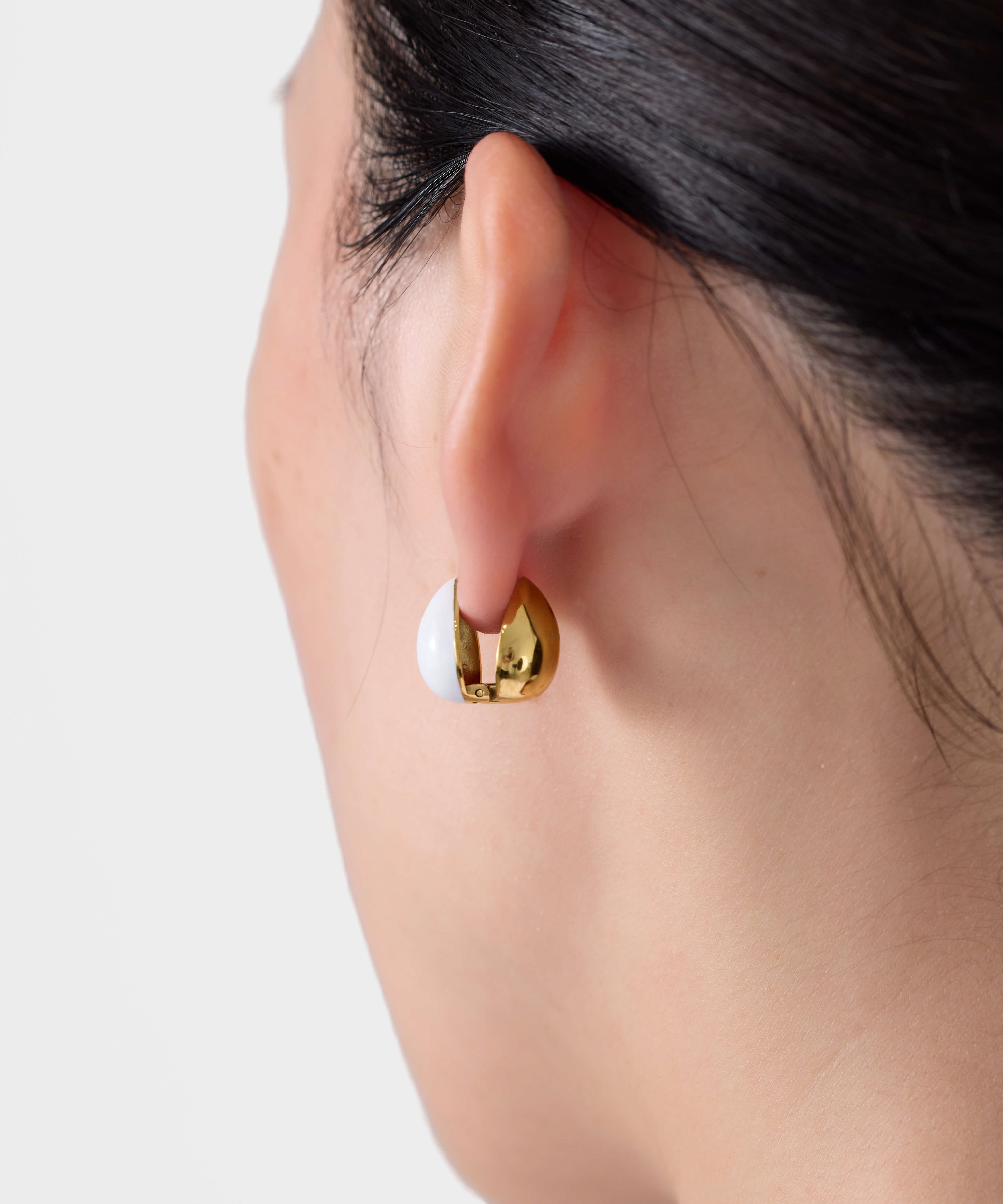 エナメルドロップピアス