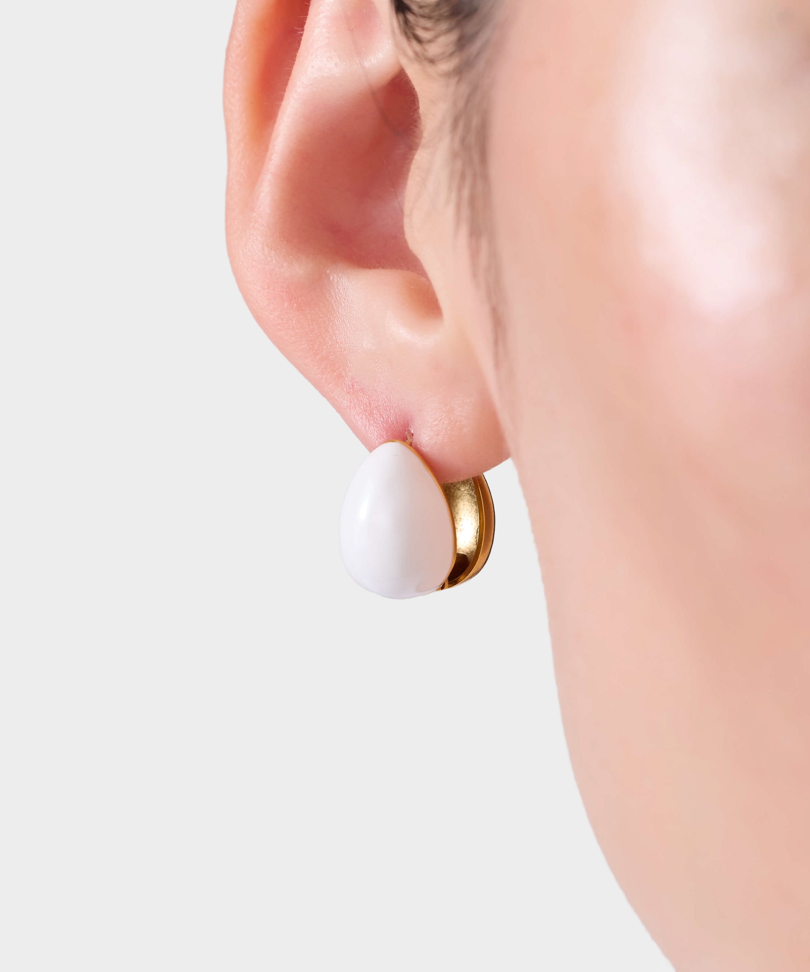 エナメルドロップピアス