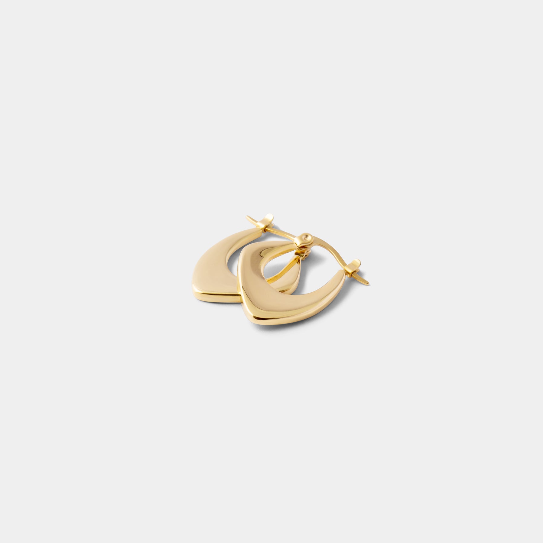 ジオメトリーピアス