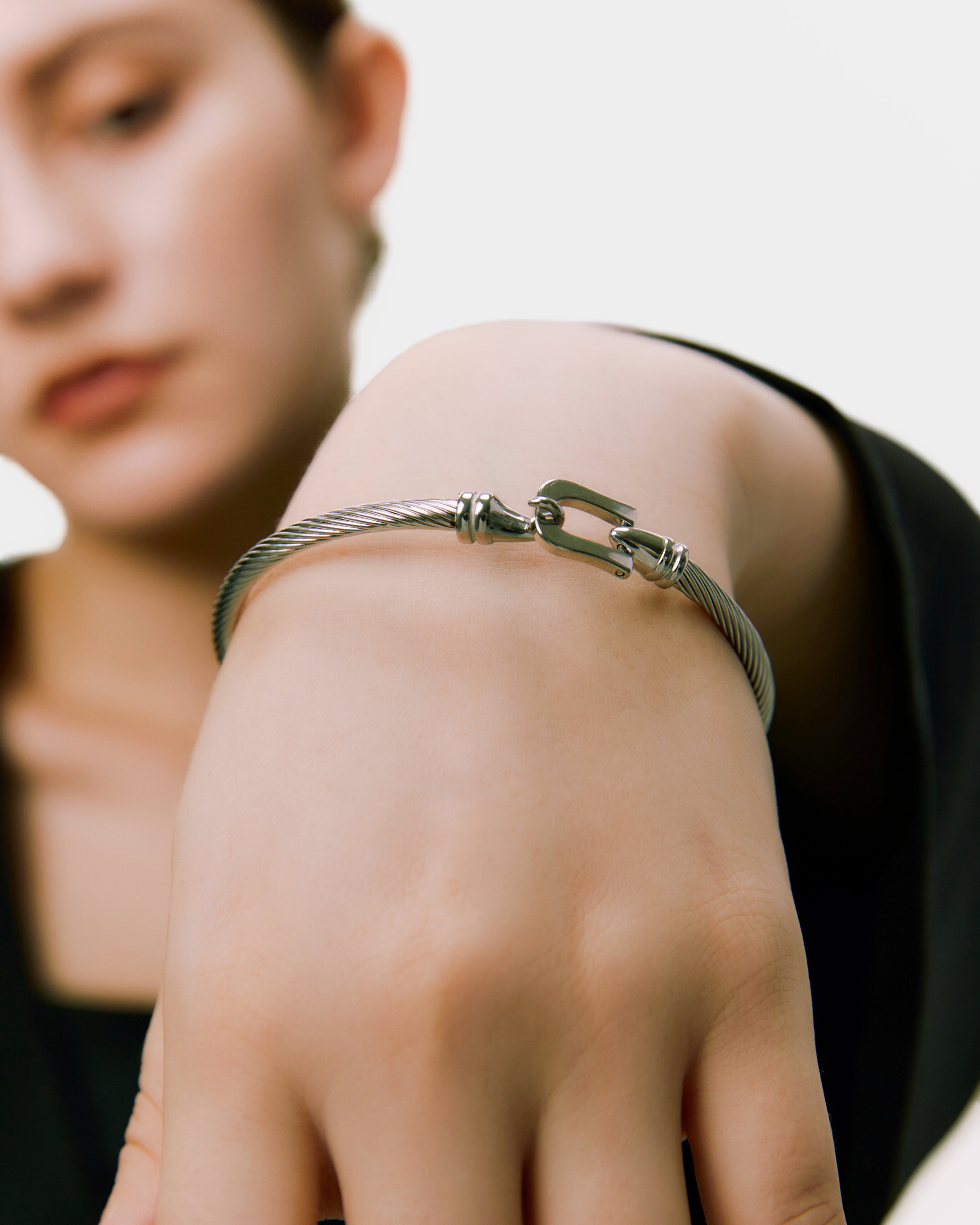 Horseshoe Bangle - Silver