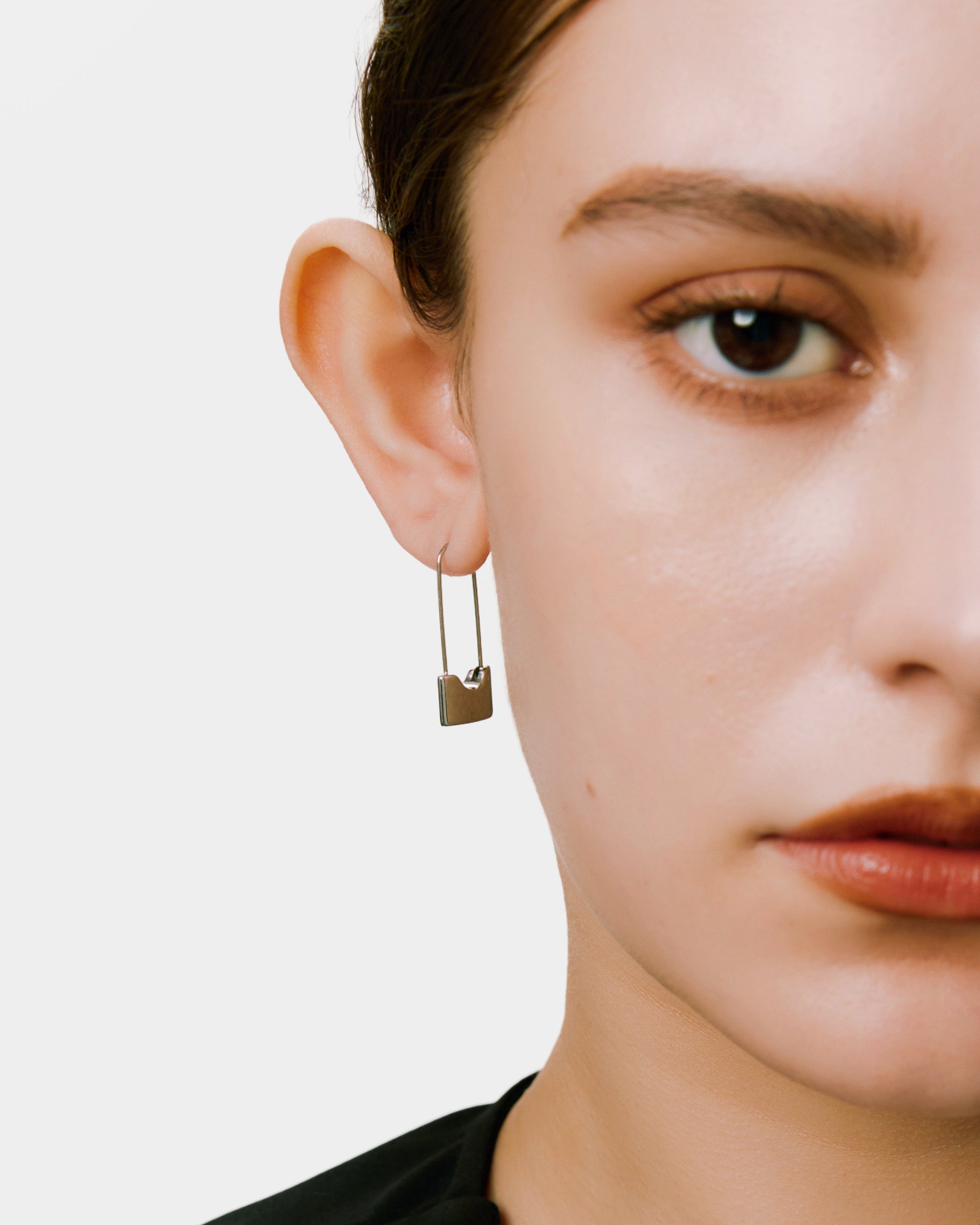 Lock pin earrings - Silver