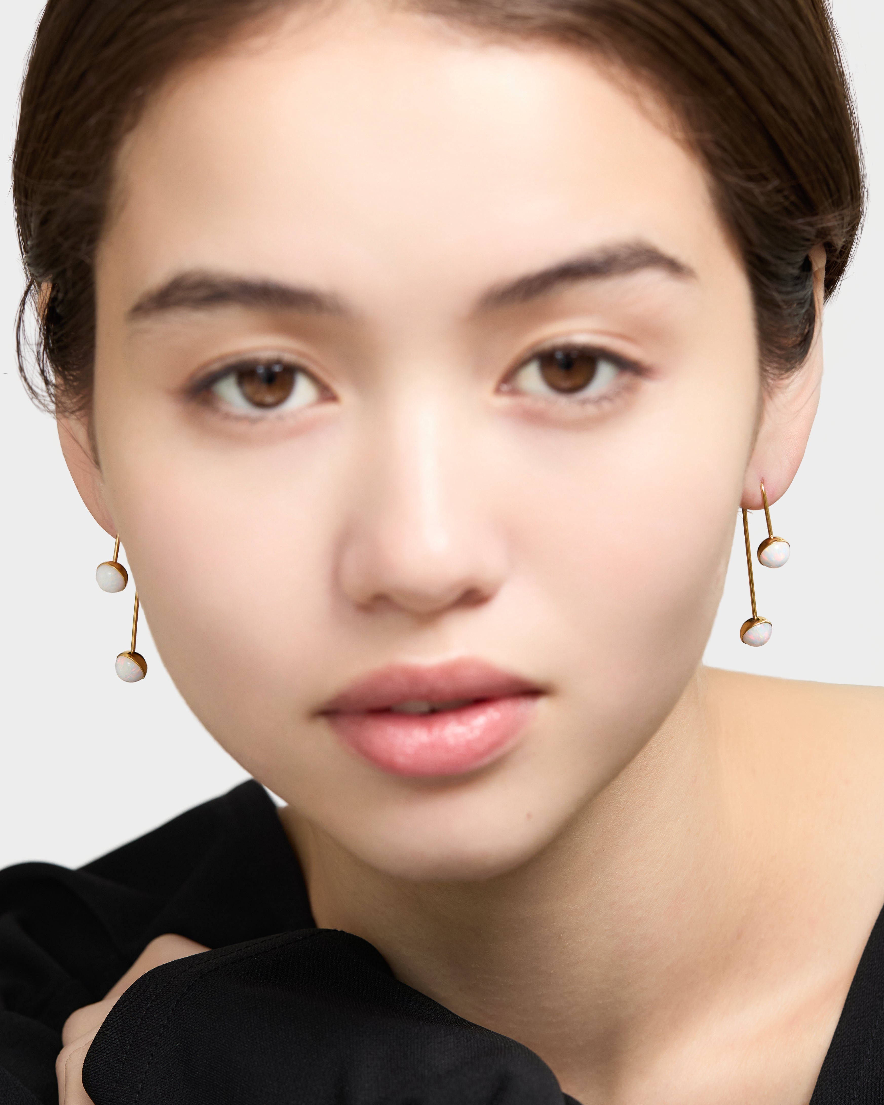オパールアークピアス