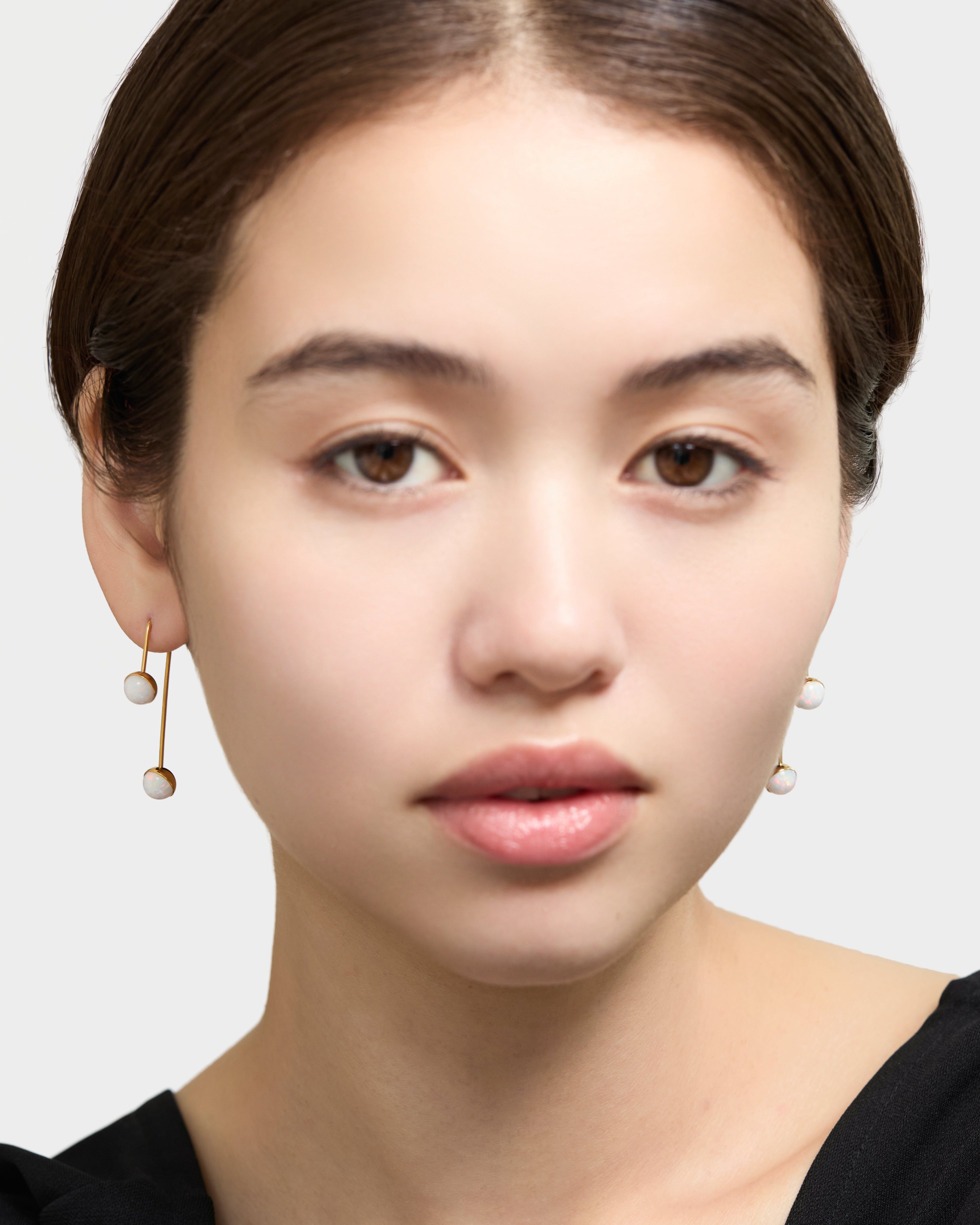 オパールアークピアス