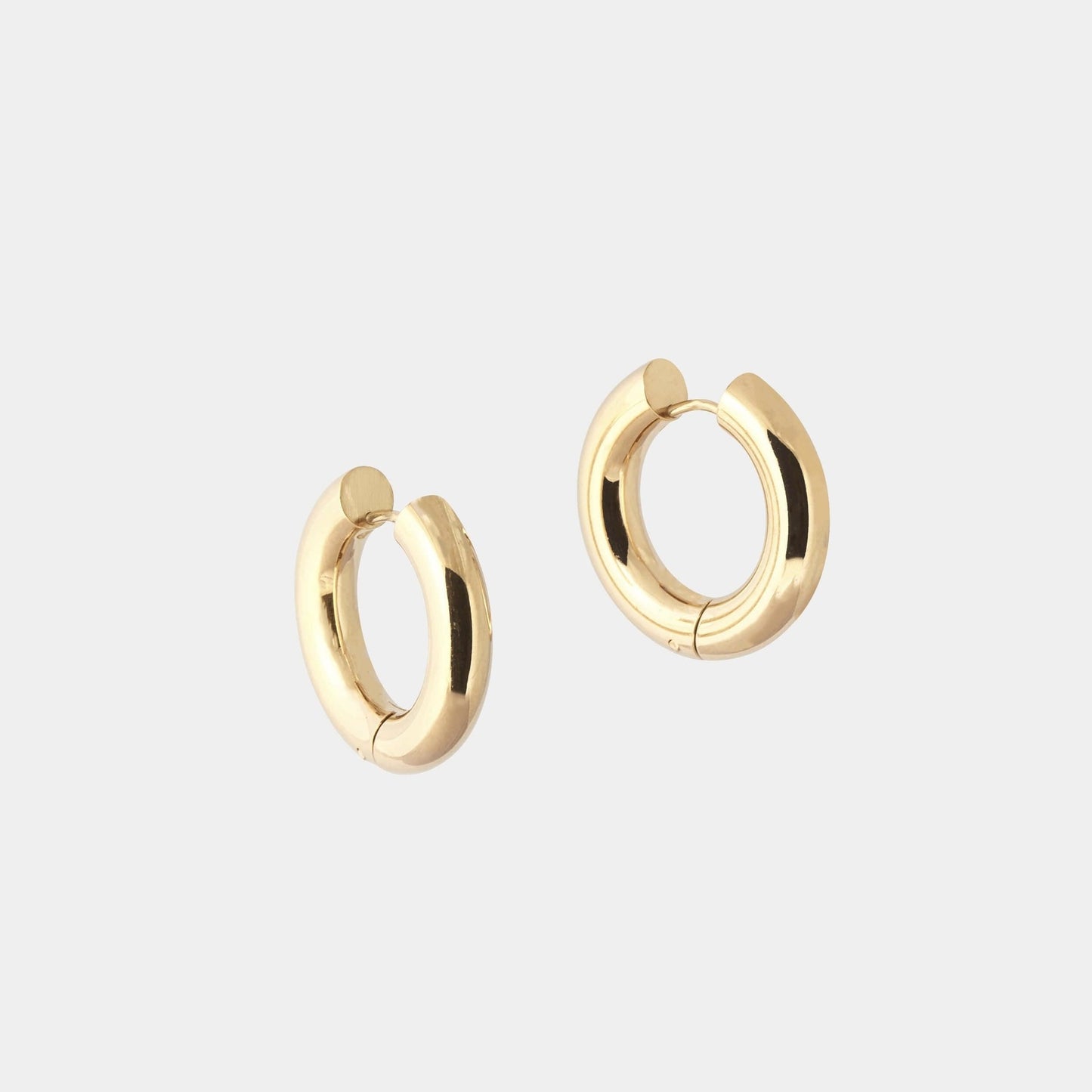 
                  
                    ROUND PIERCE - LIMELY
                  
                