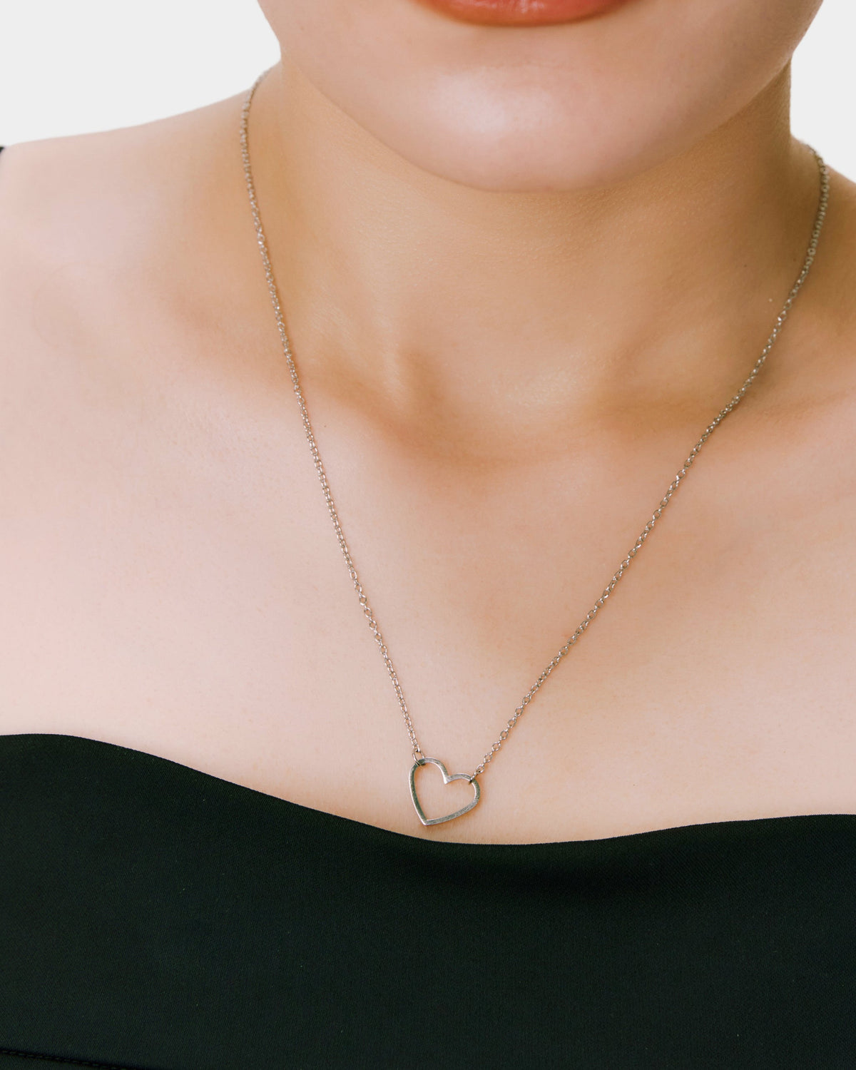 Simple Heart Necklace - Silver