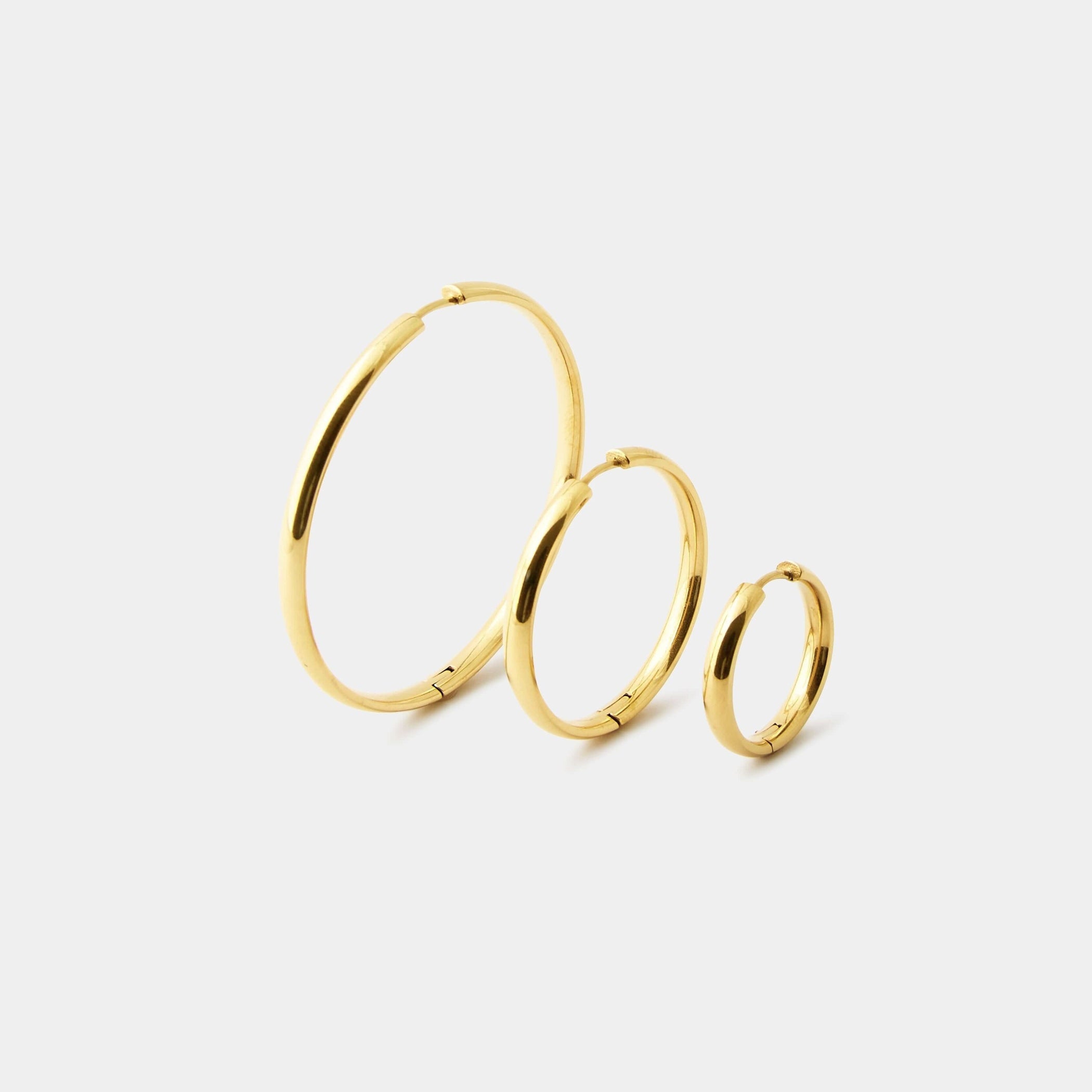 Simple hoop earrings