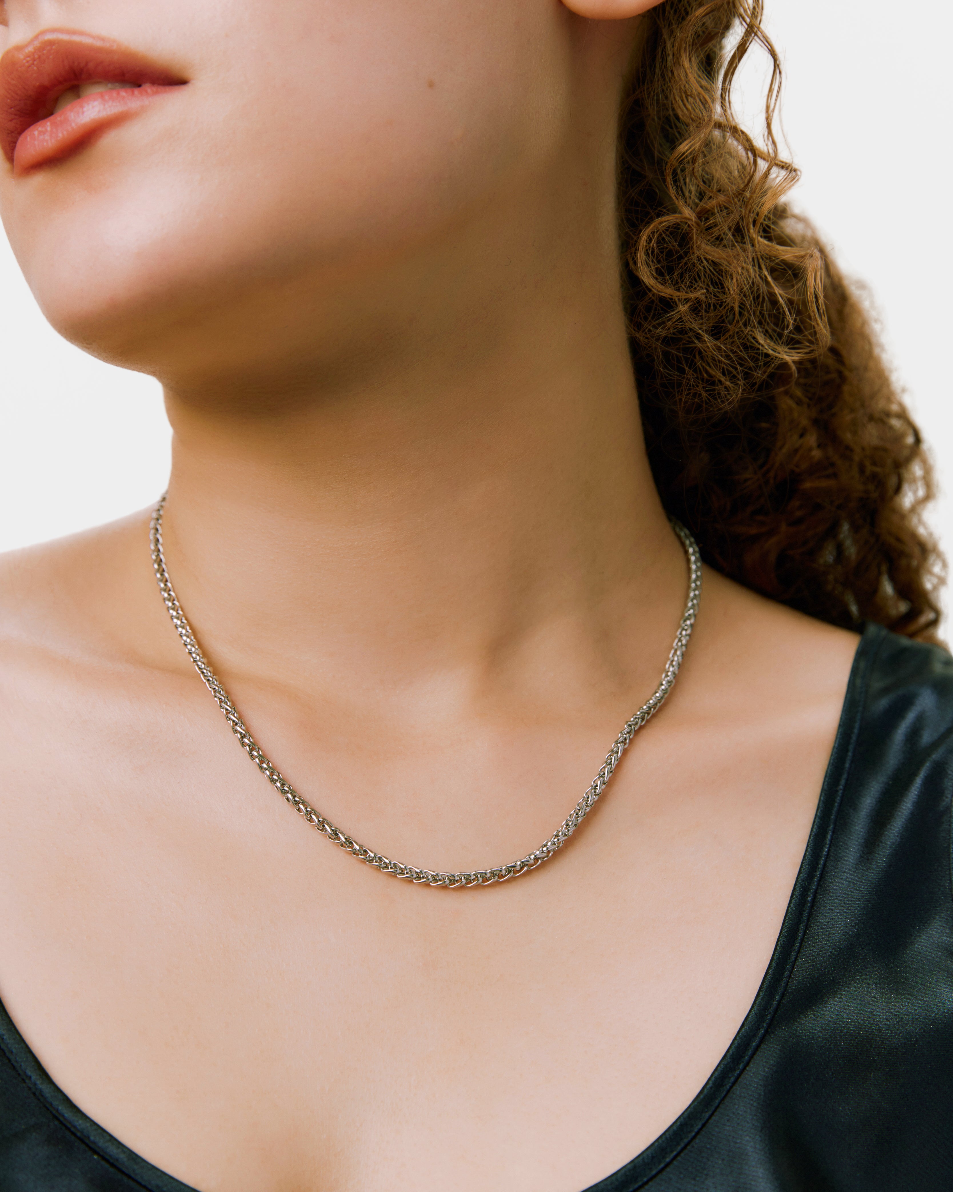 spike chain necklace