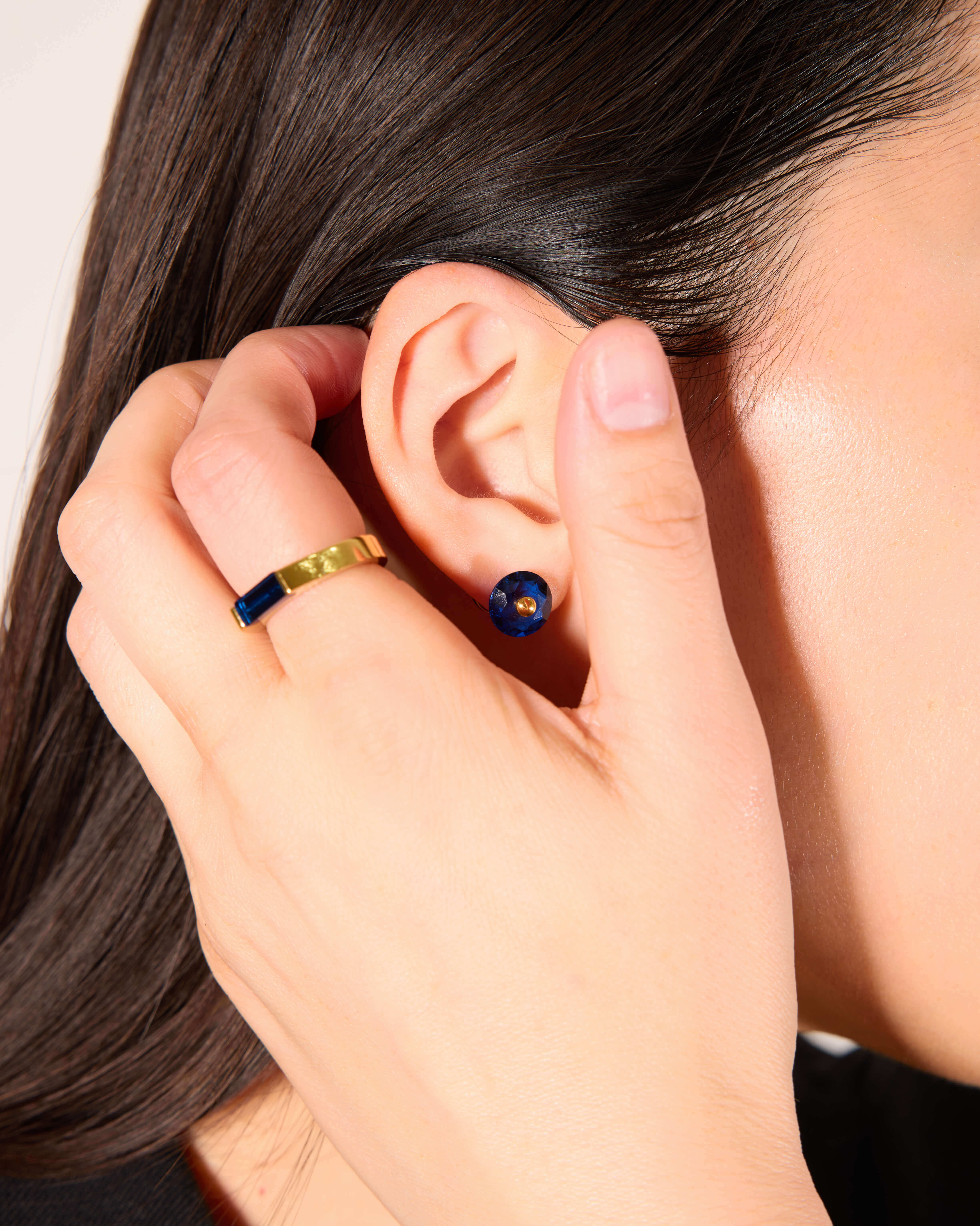 ストーンスタッドピアス