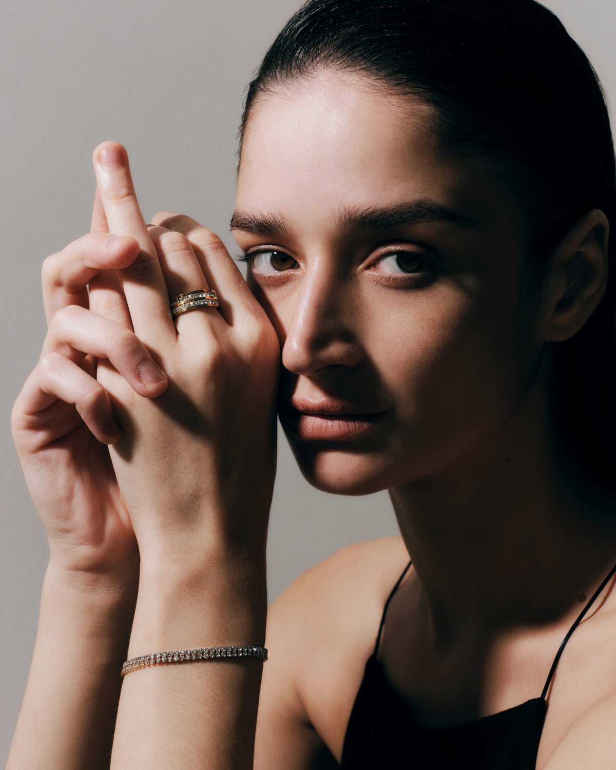 Zirconia Band Ring - Silver