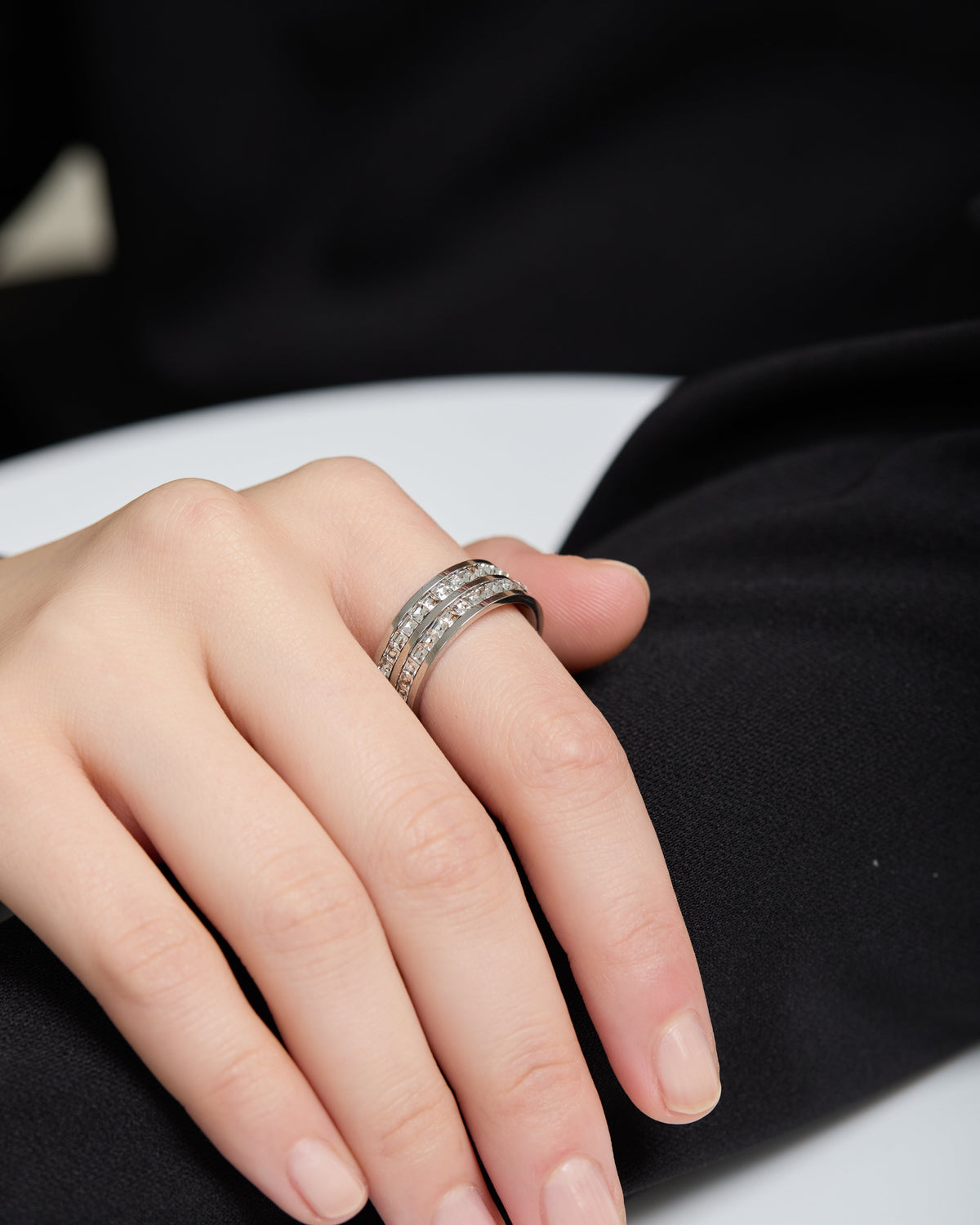Zirconia Band Ring - Silver